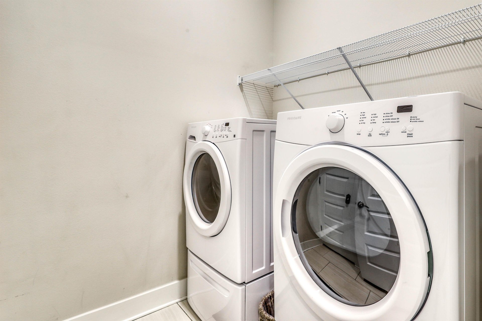 Prominence  Family Tides 28