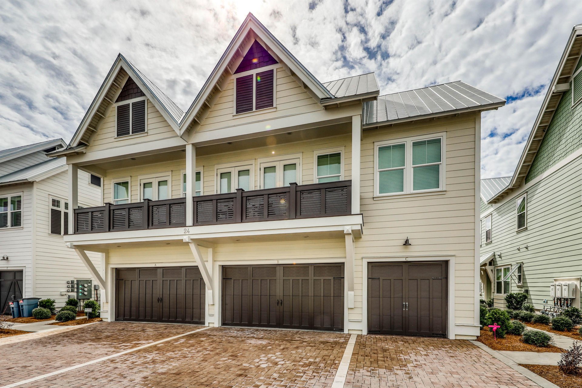 Prominence  Family Tides 30