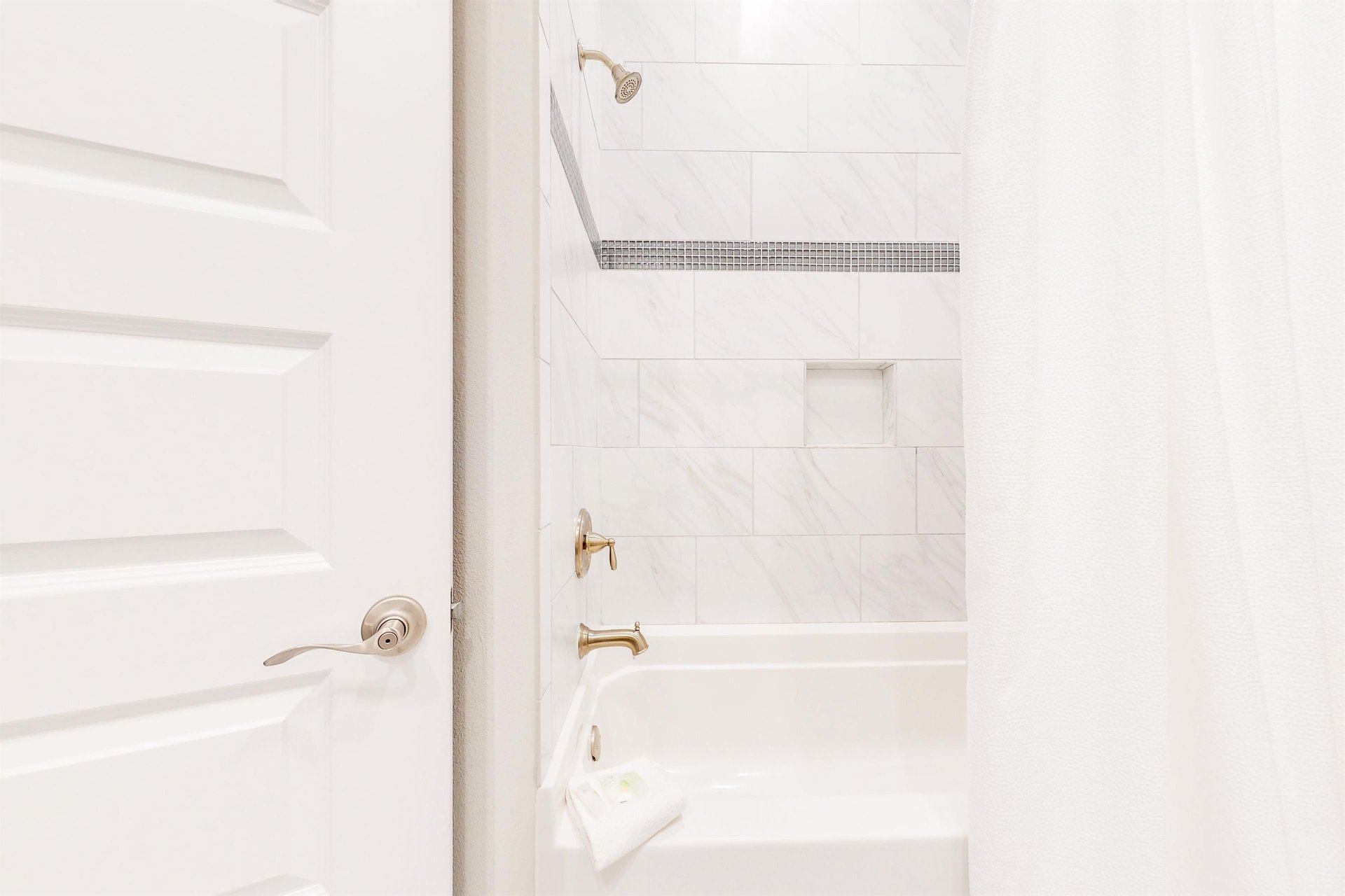 Prominence  The Great Escape 17