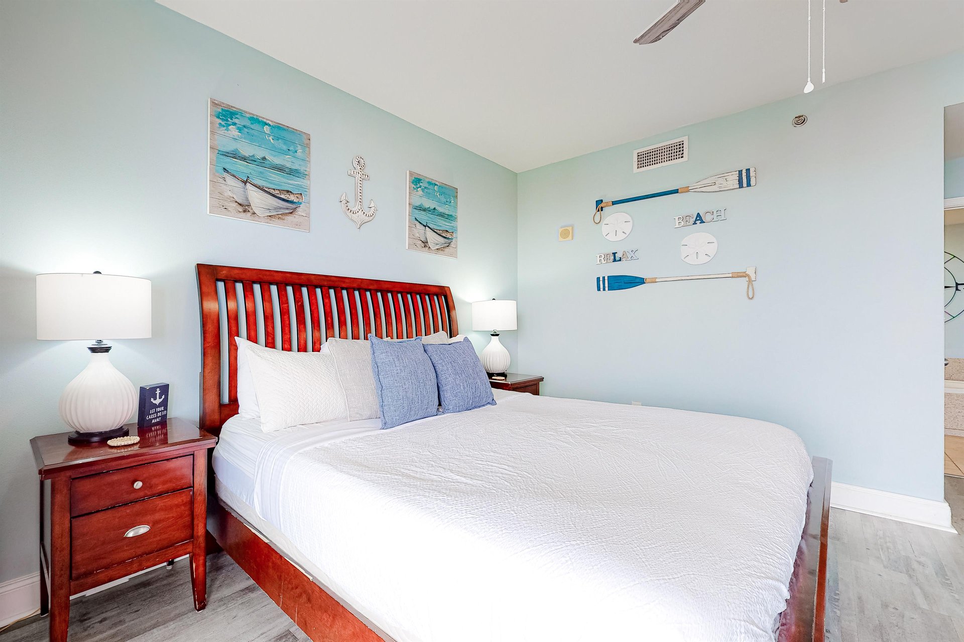 Laketown Wharf 1120 9