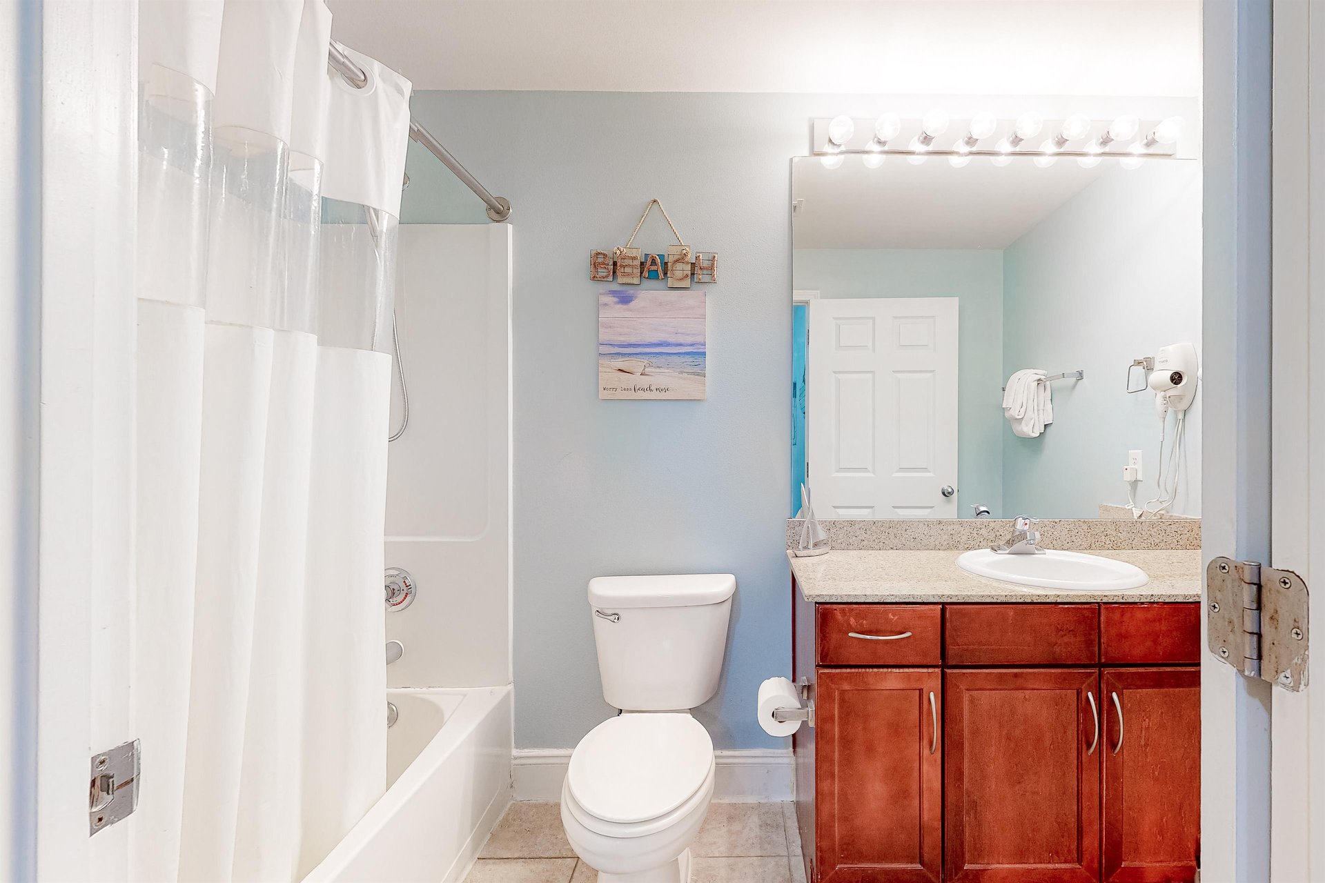 Laketown Wharf 1120 12