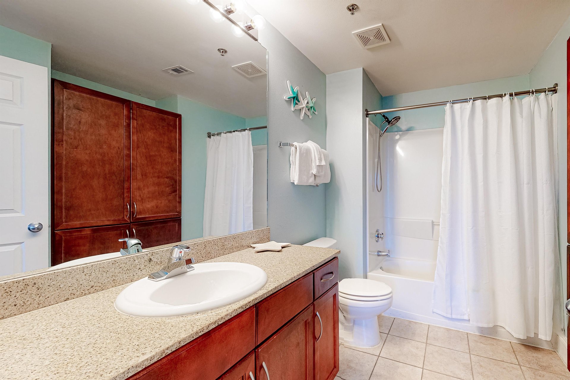 Laketown Wharf 1120 17