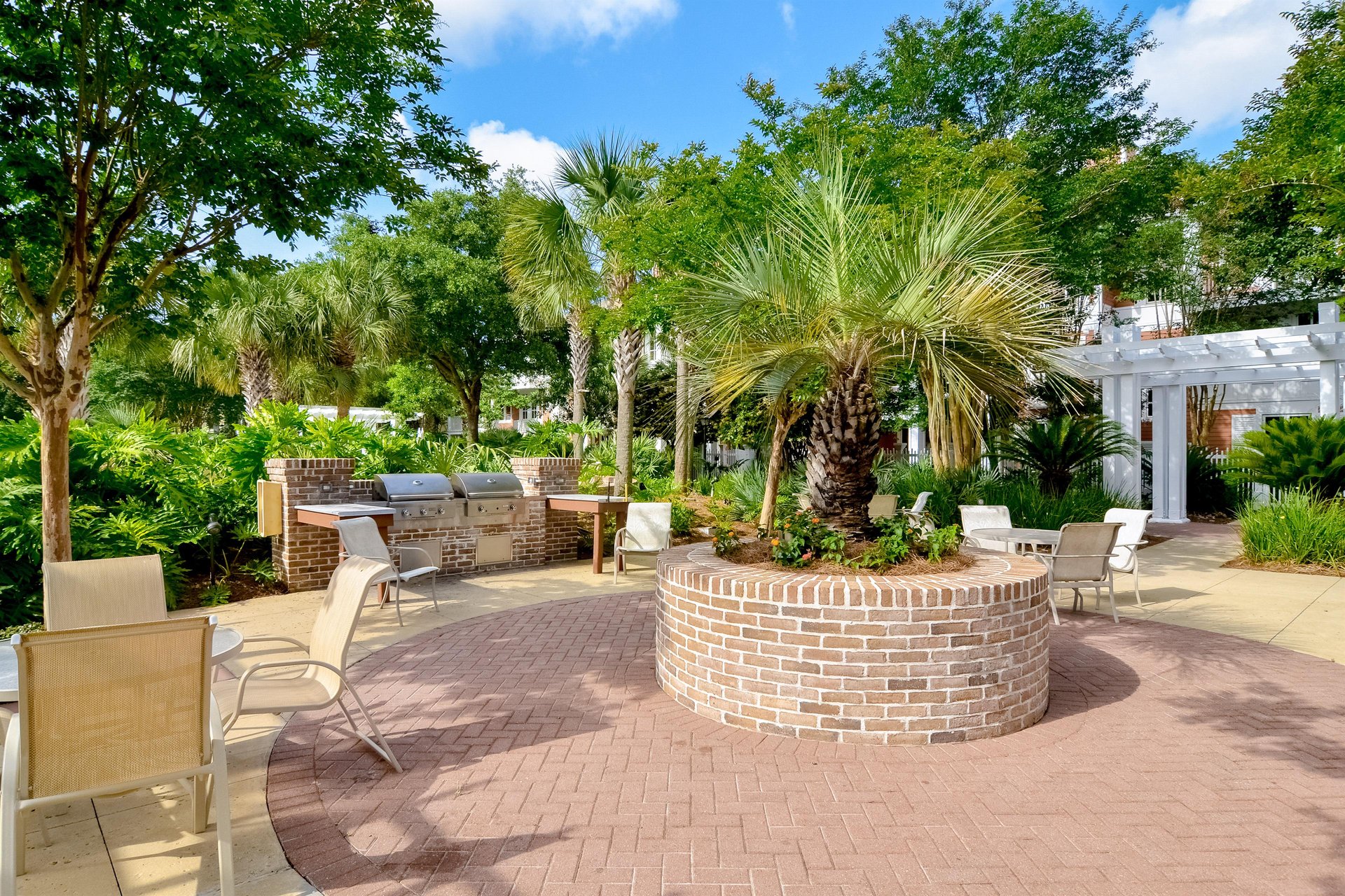 Baytowne Wharf  Pilot House 314 15