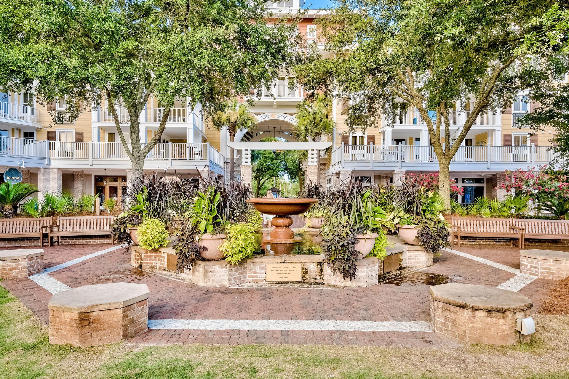 Baytowne Wharf  Pilot House 314 19