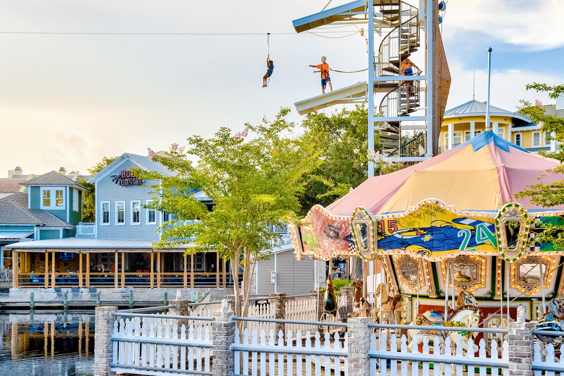 Baytowne Wharf  Pilot House 314 20