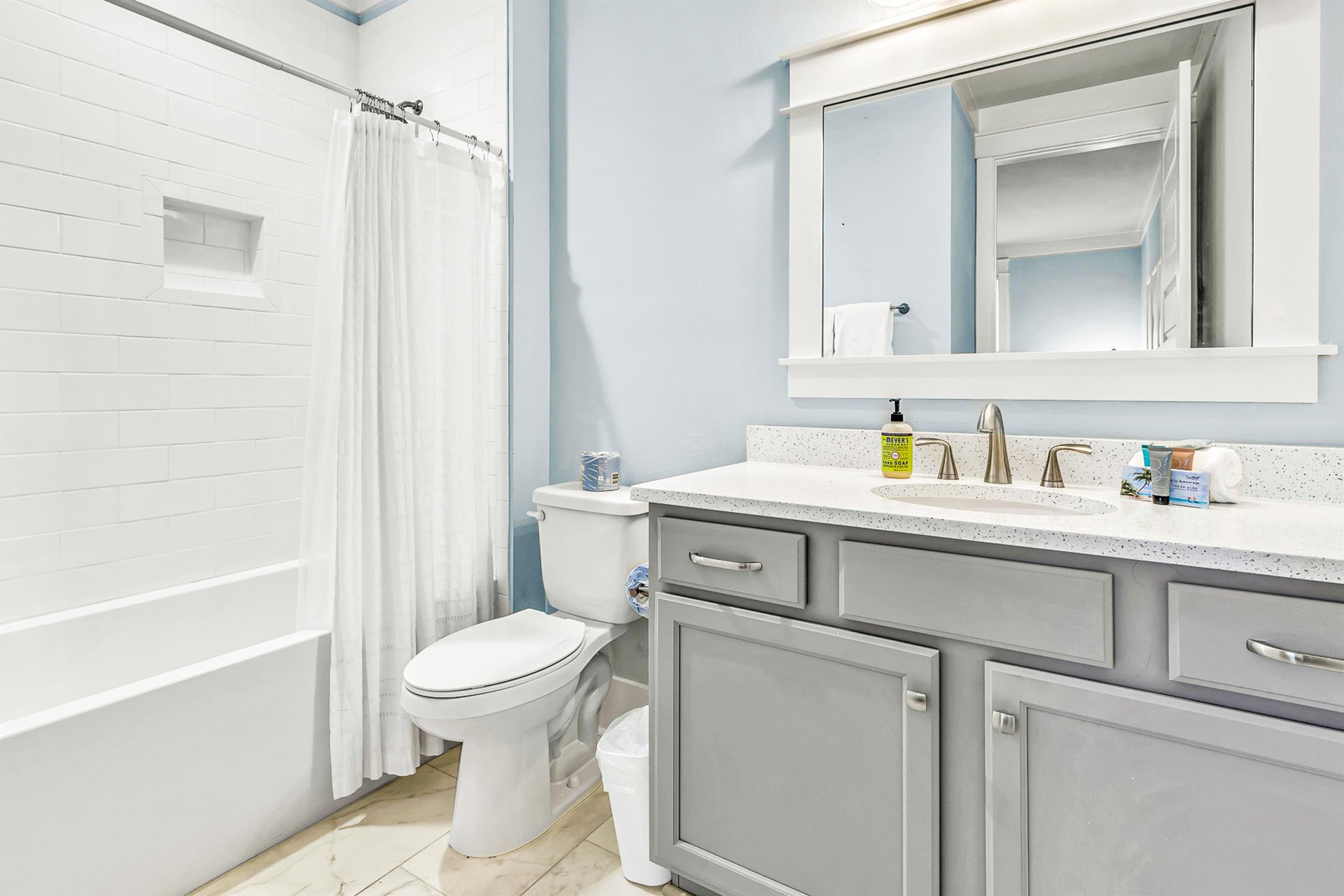 Hidden Palms Escape 22