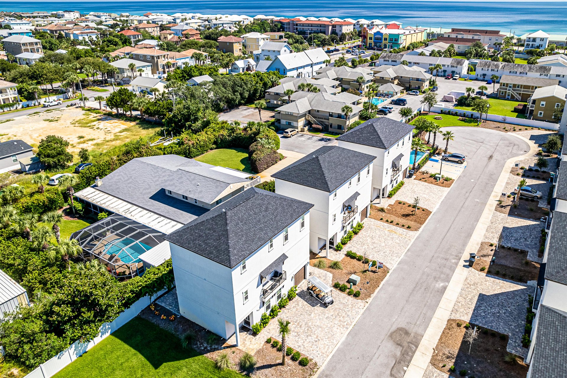 Hidden Palms Escape 28