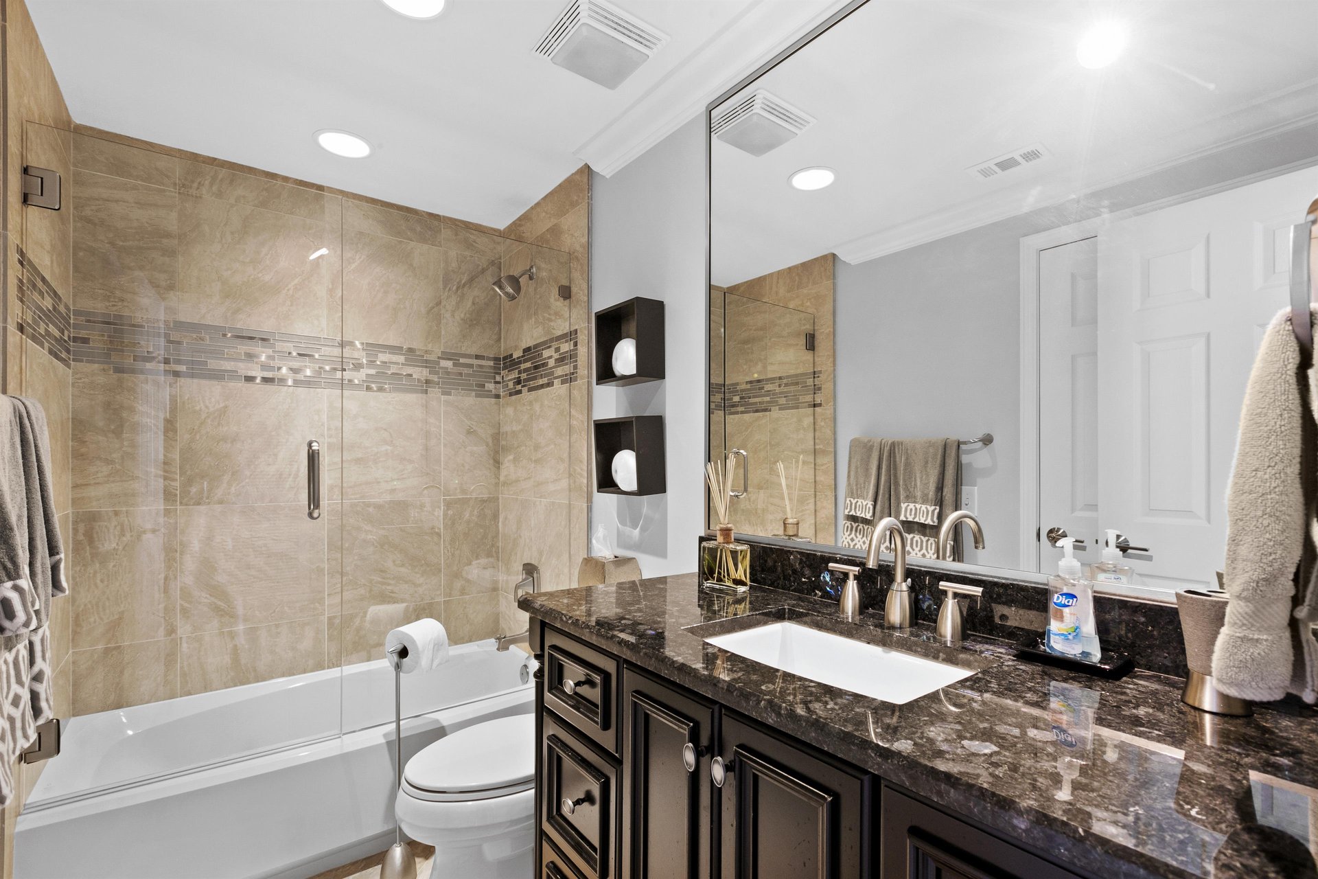 Majestic Sun A0814 18