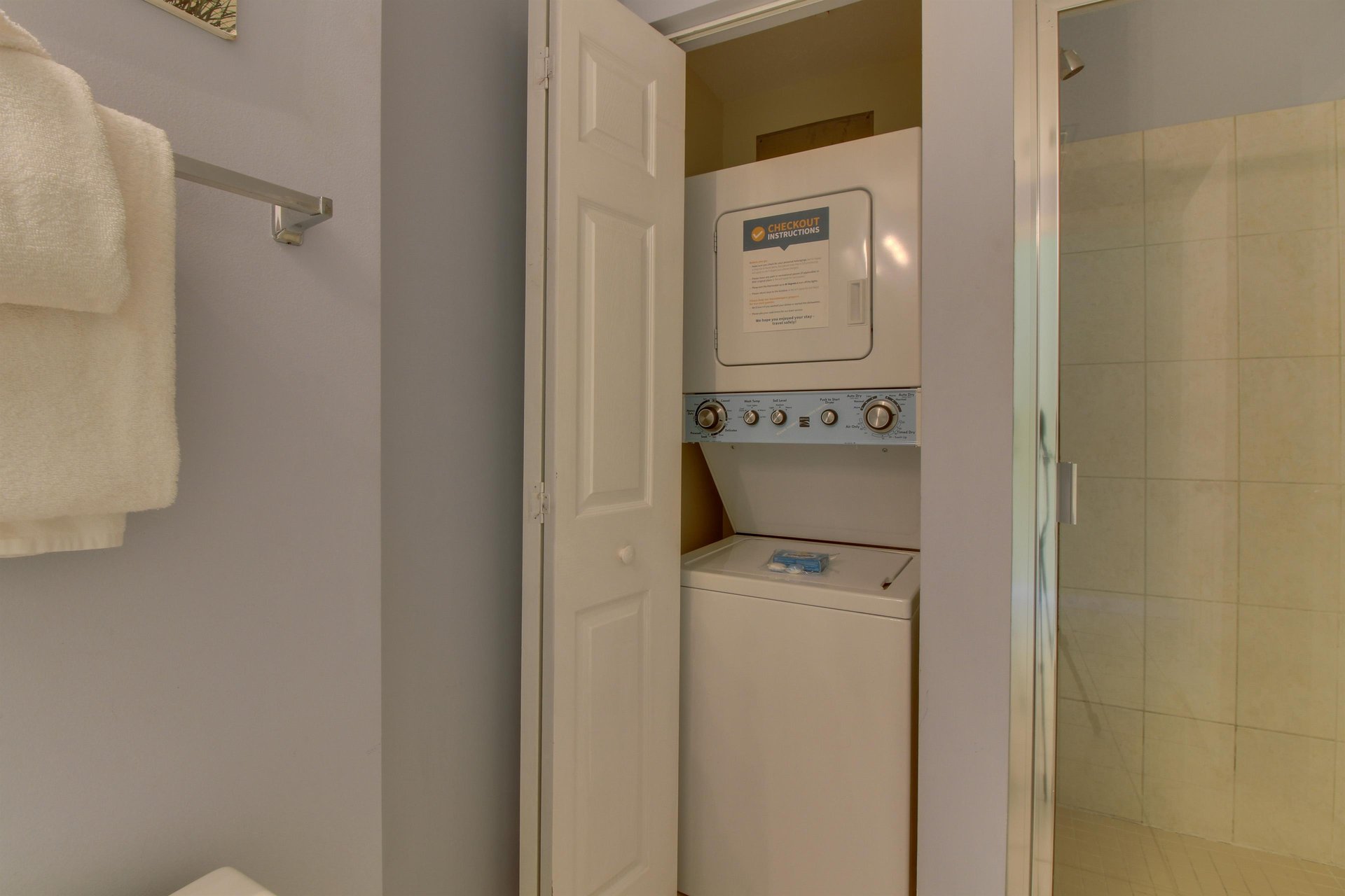 Majestic Sun B0607 9