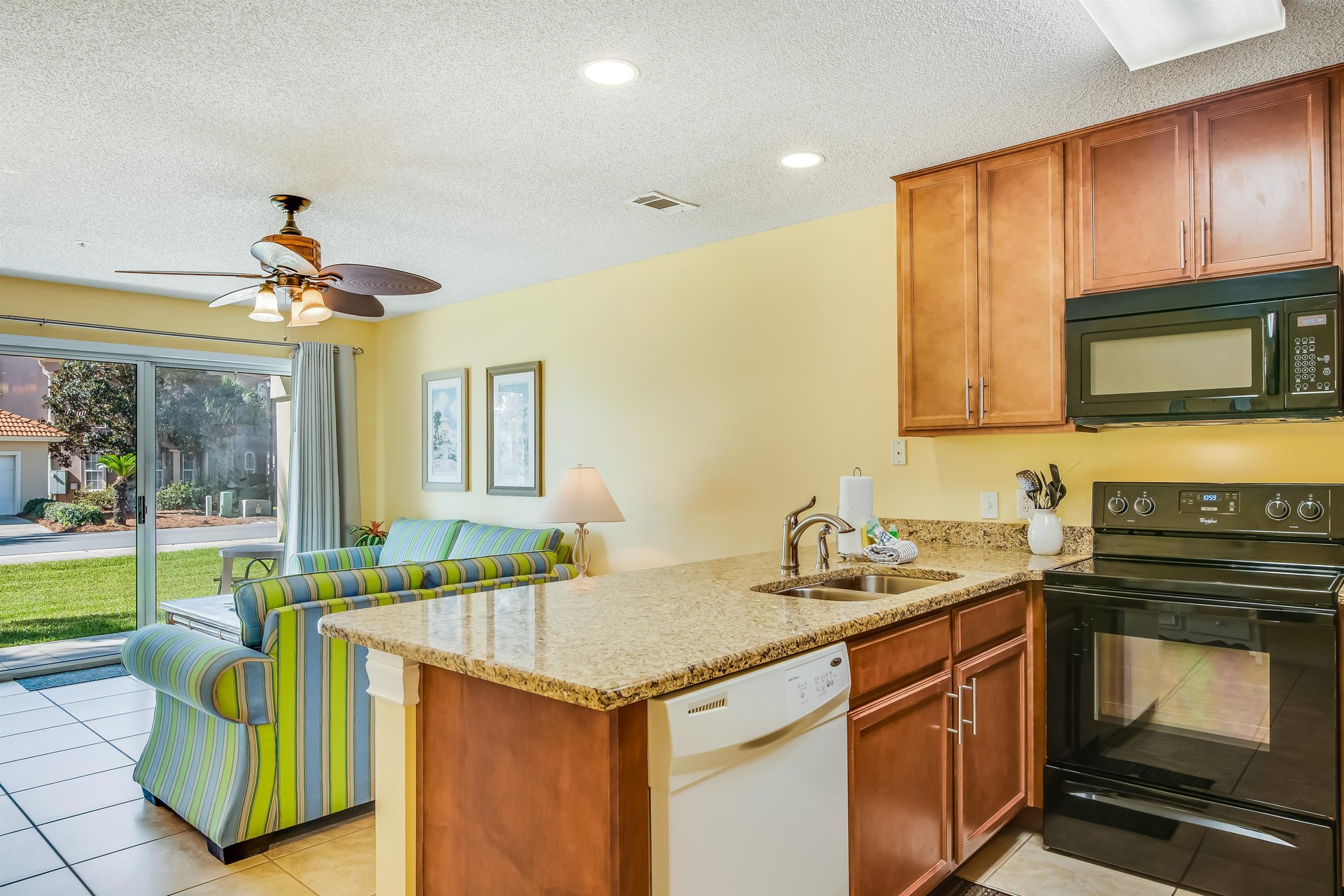 Maravilla, Unit 4106 14