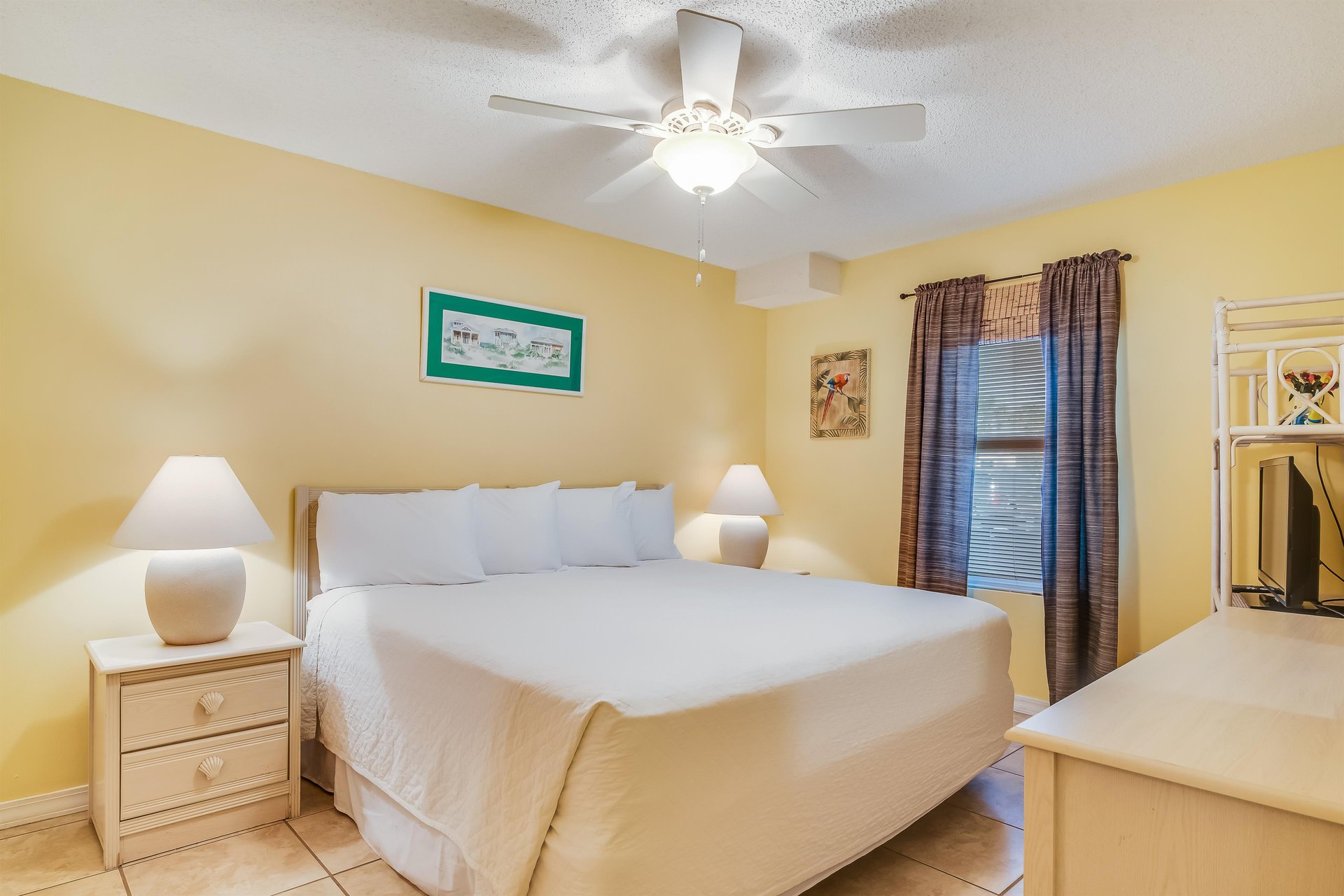 Maravilla, Unit 4106 26