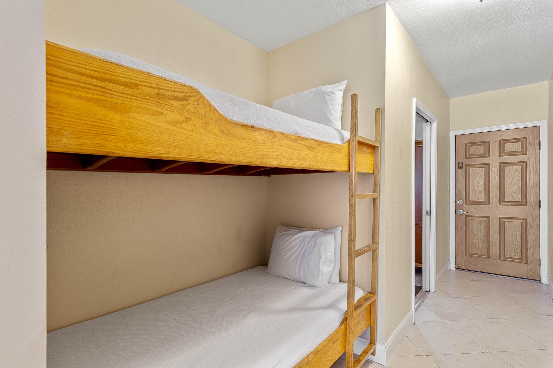 Destin Beach Club 315 10