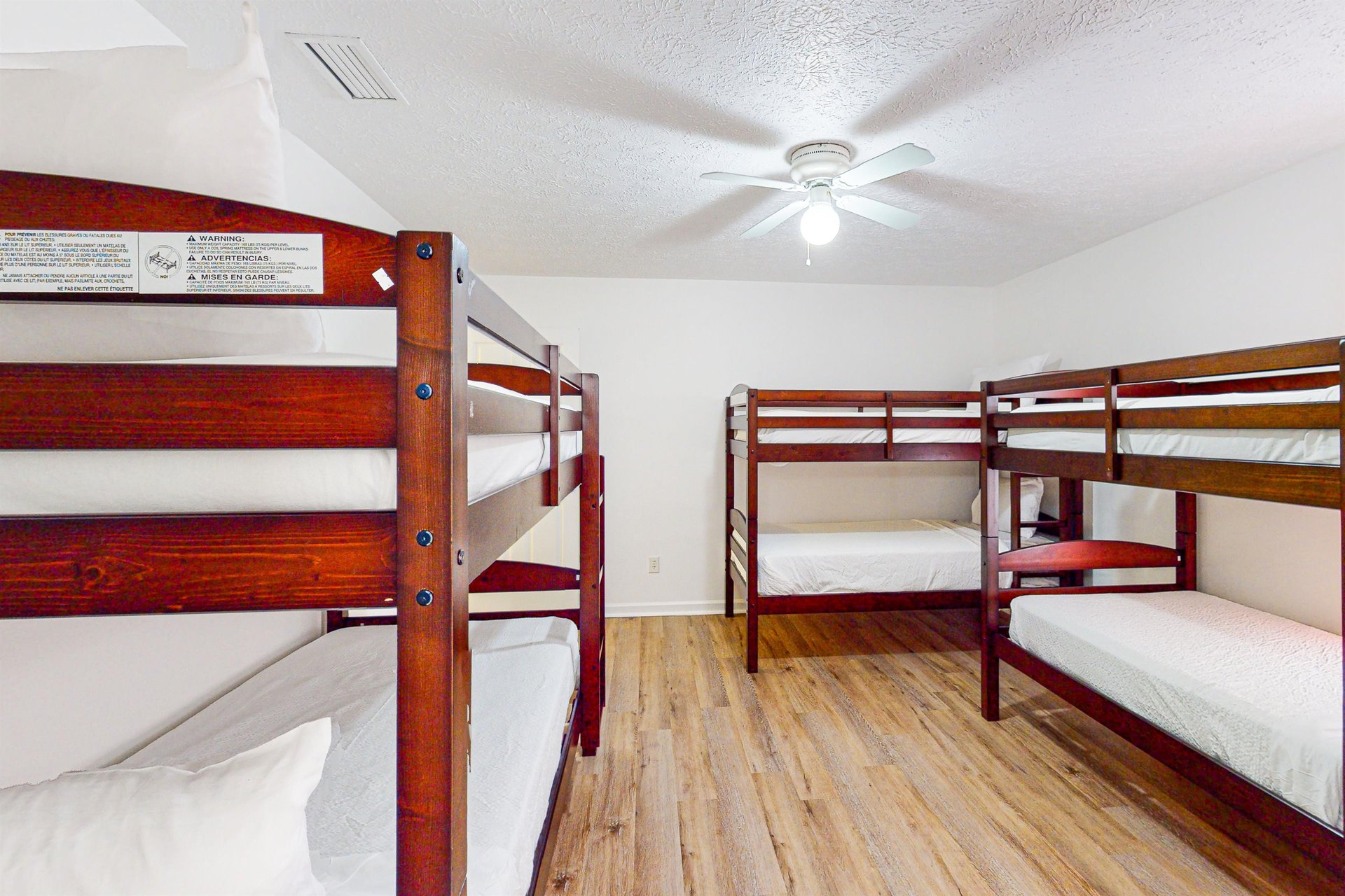 Palm Cove Turquoise Retreat 17