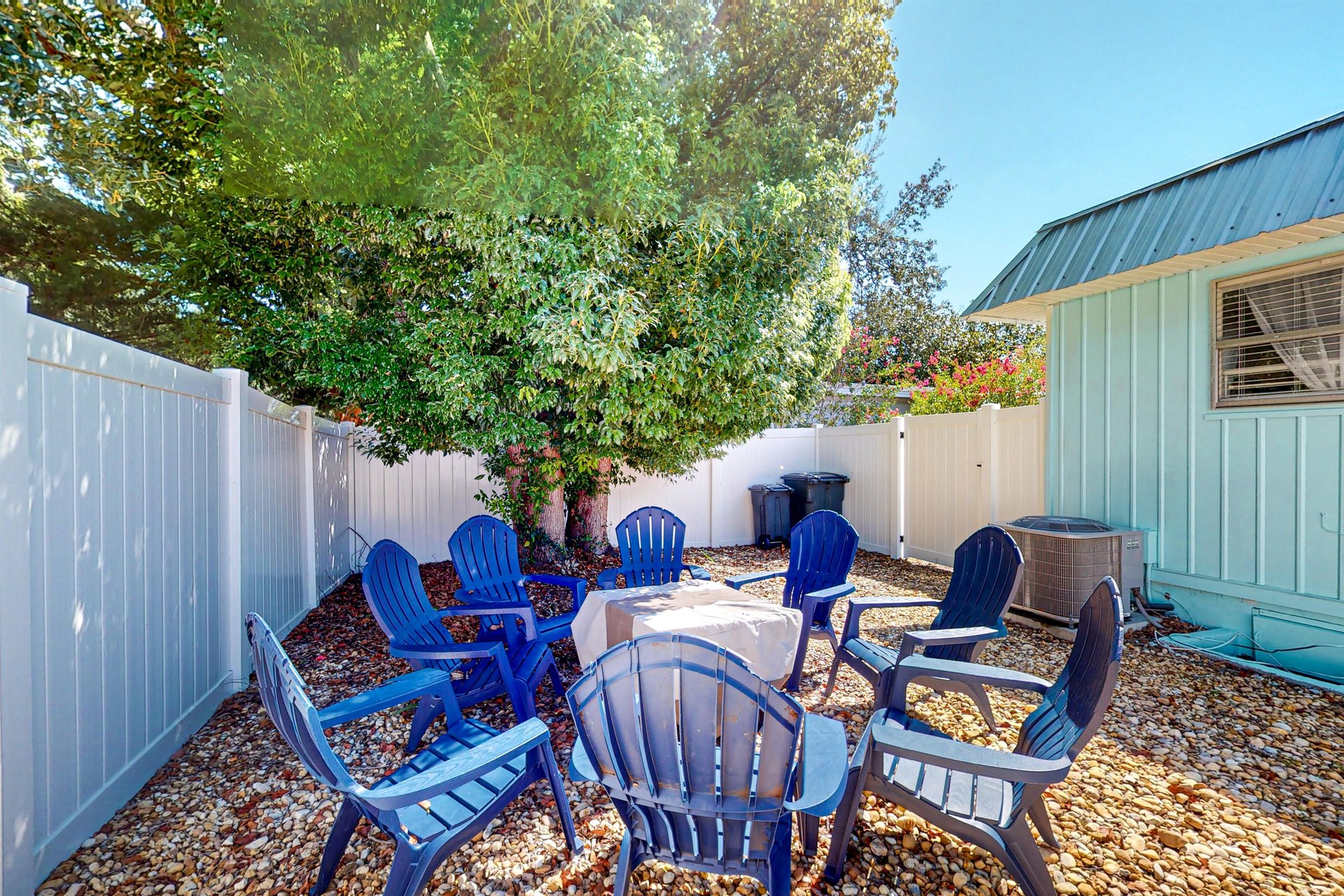 Cozy Cottage Getaway 2