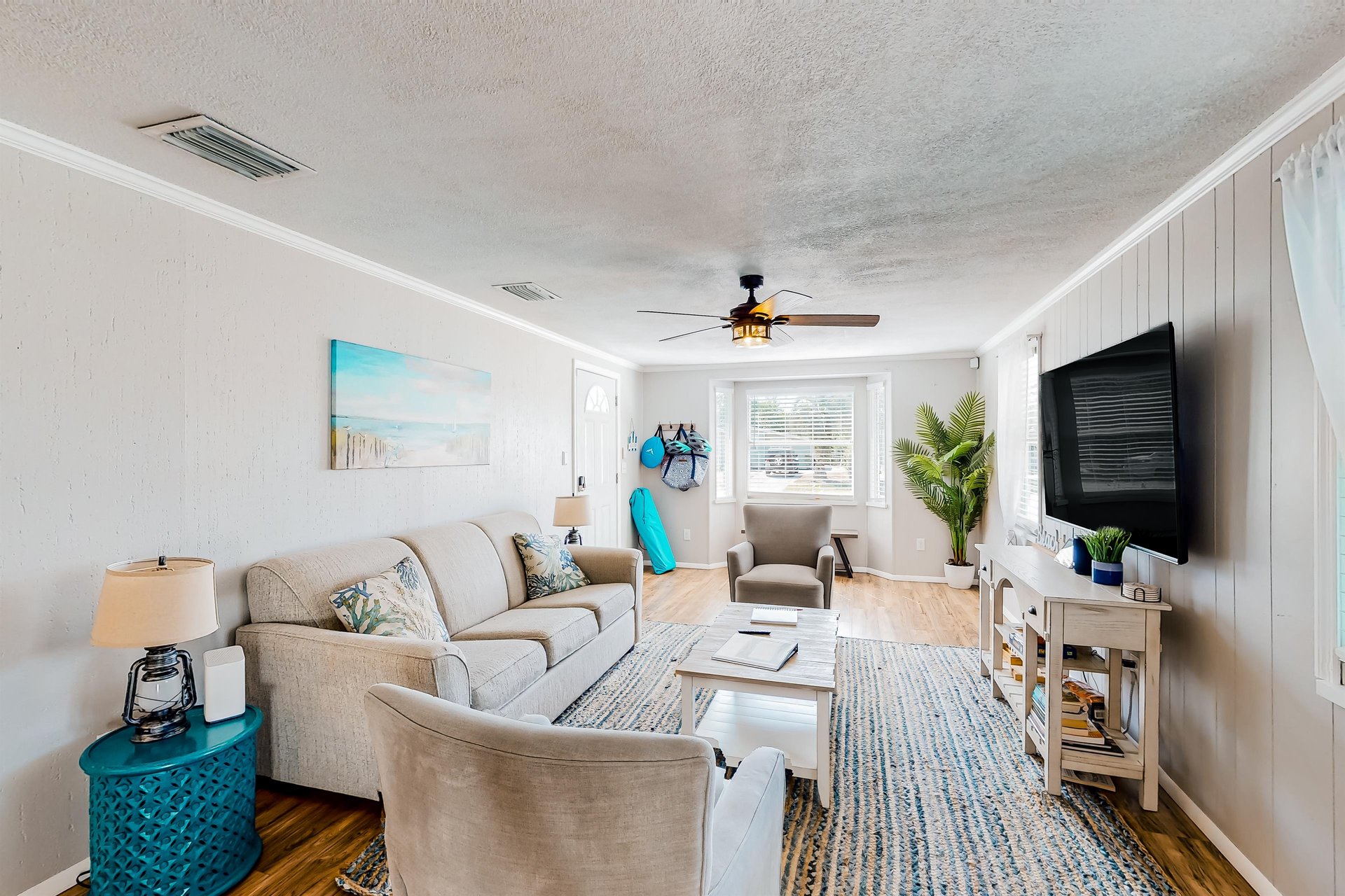 Cozy Cottage Getaway 5