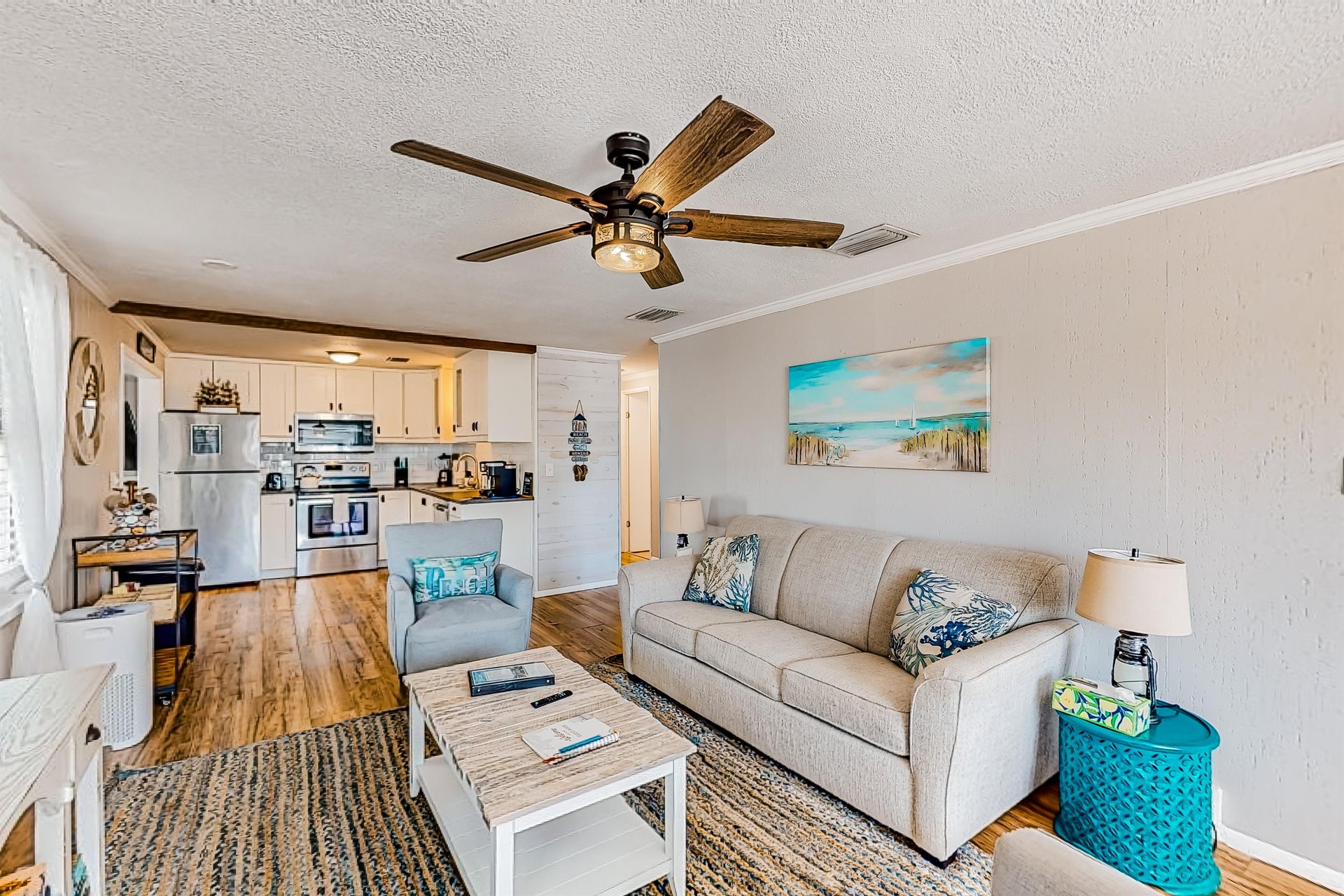 Cozy Cottage Getaway 7