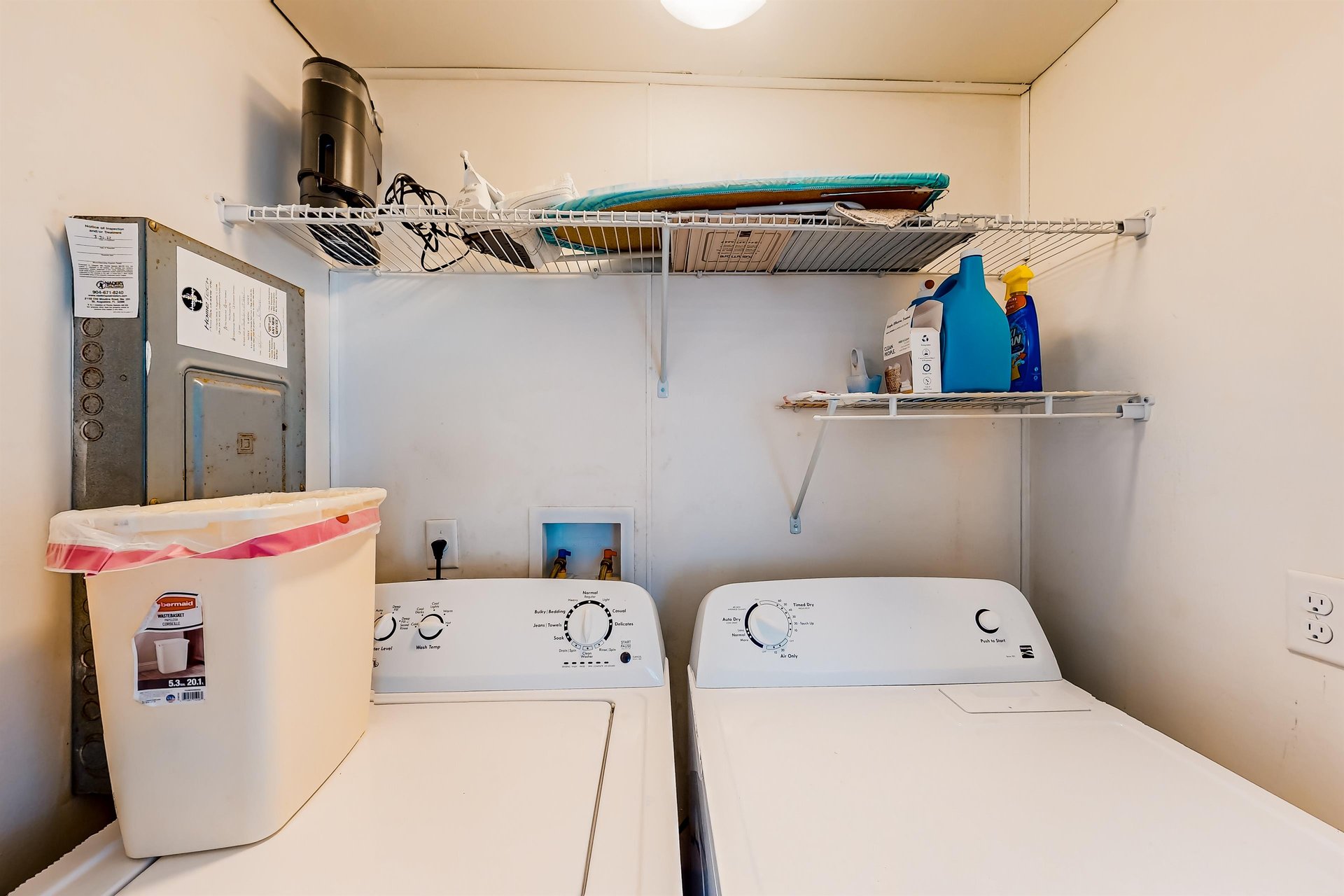 Cozy Cottage Getaway 17