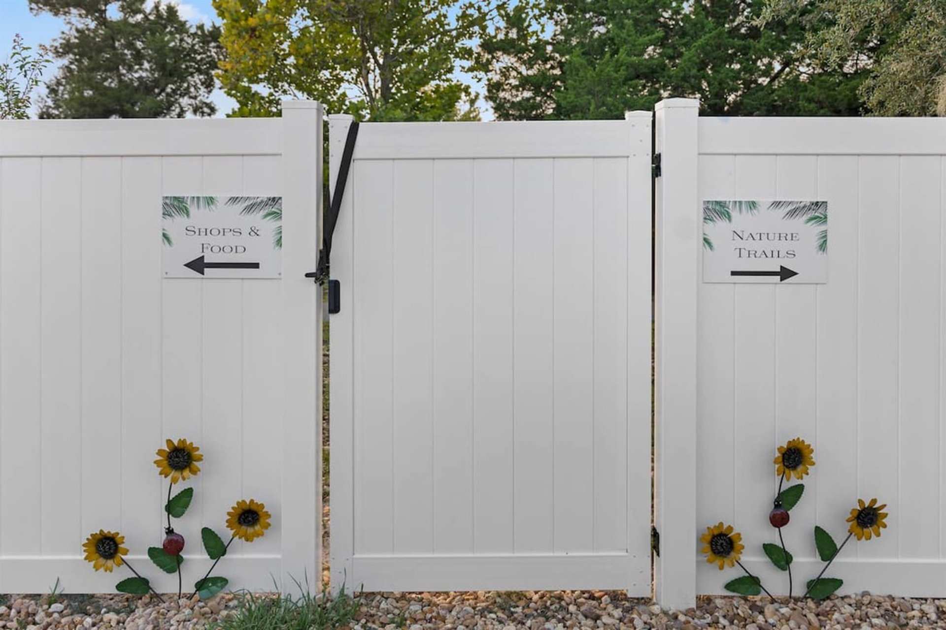 Cozy Cottage Getaway 19