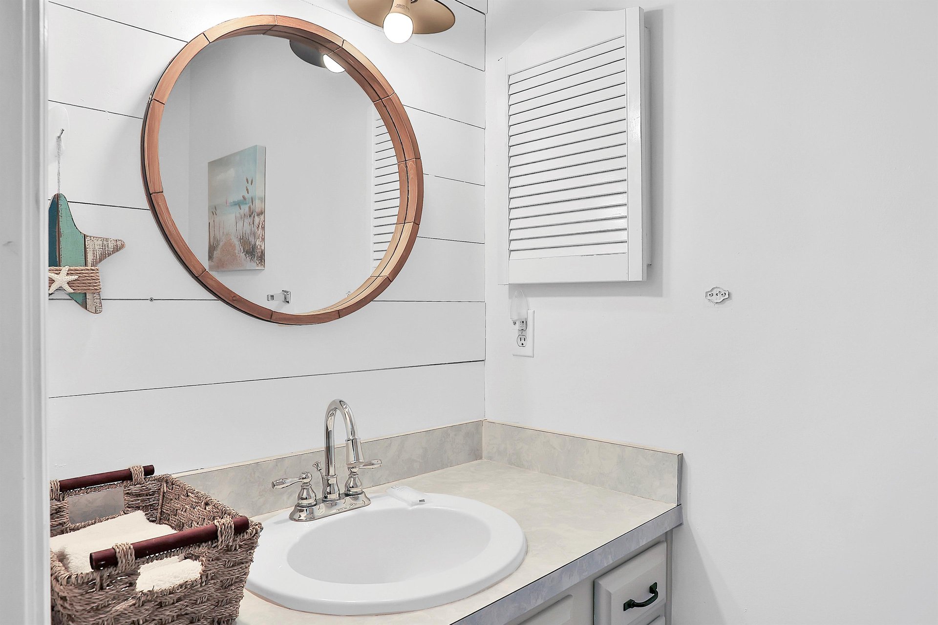 Butler Beach Escape  Lower 16