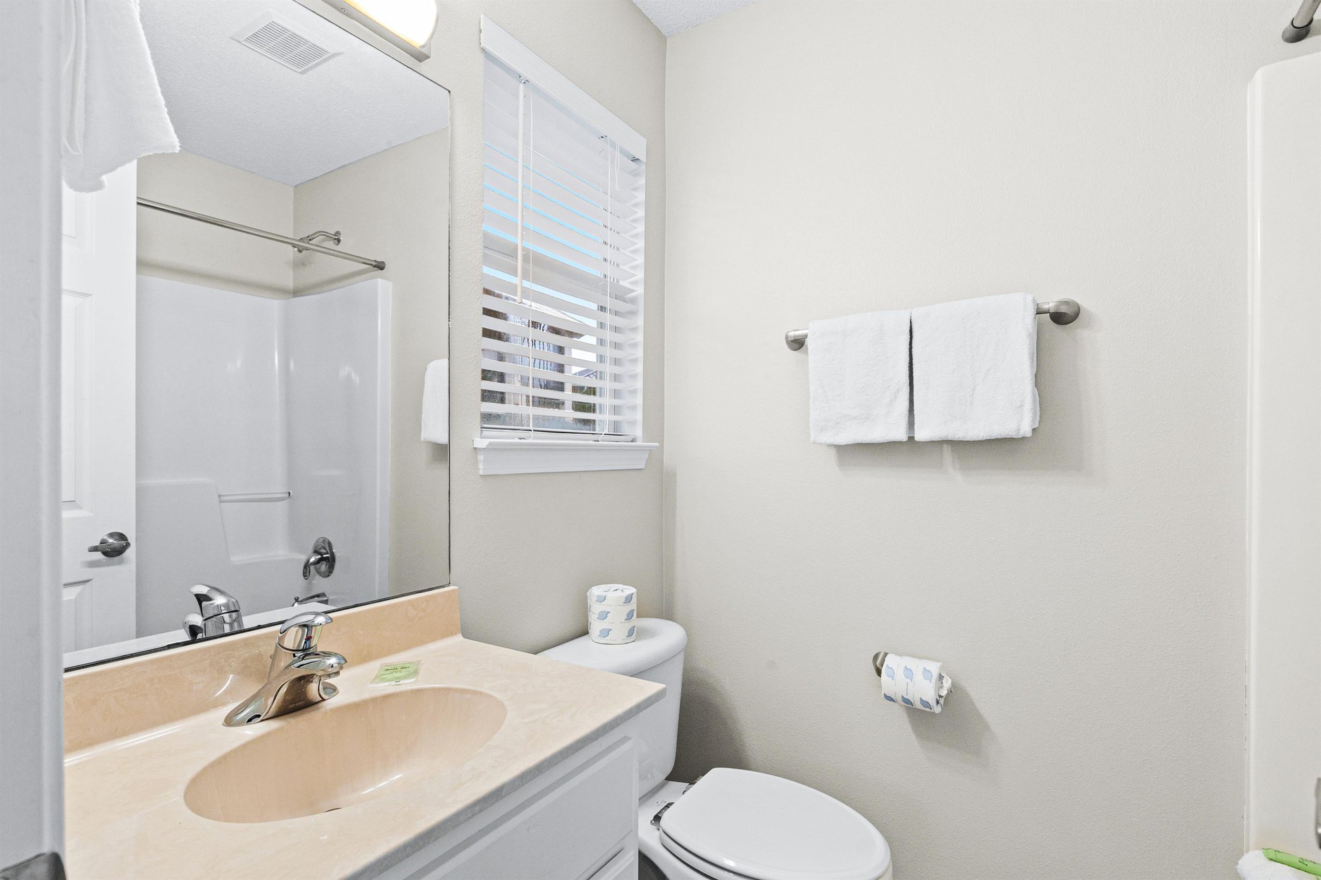 Sea La Vie at Blue Mountain Beach 14