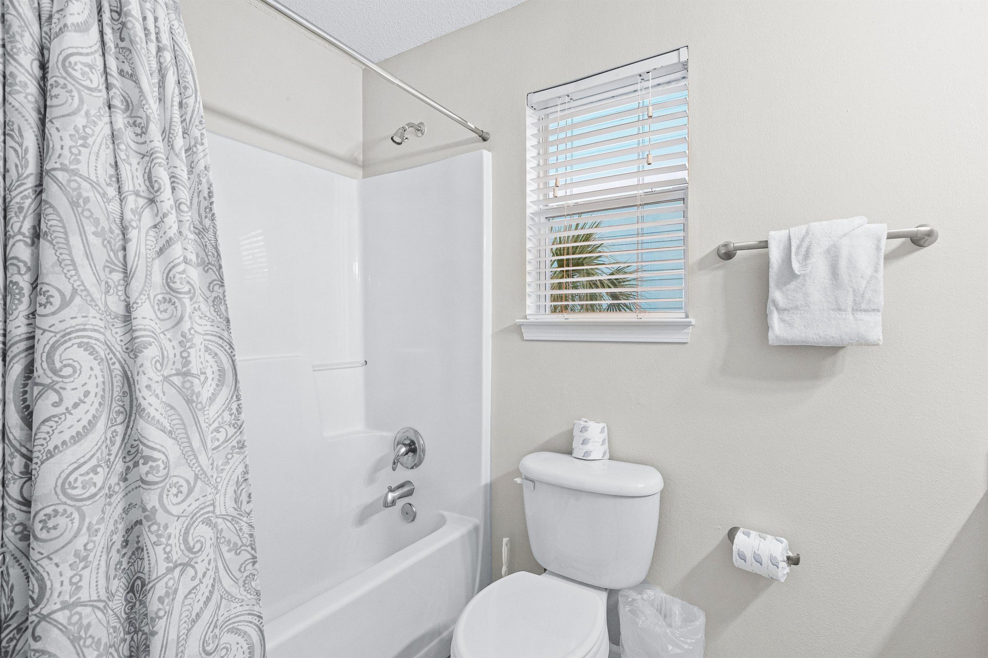 Sea La Vie at Blue Mountain Beach 19