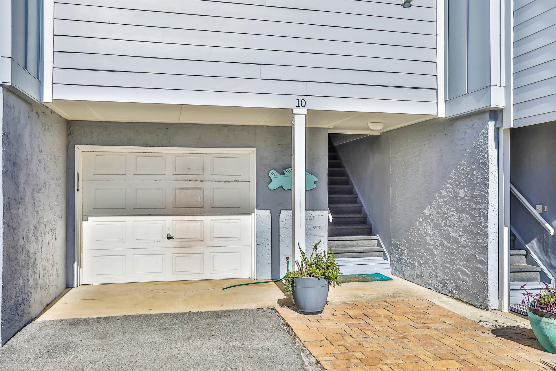 Sea Bluff Townhomes 10  Crazy Toes 21