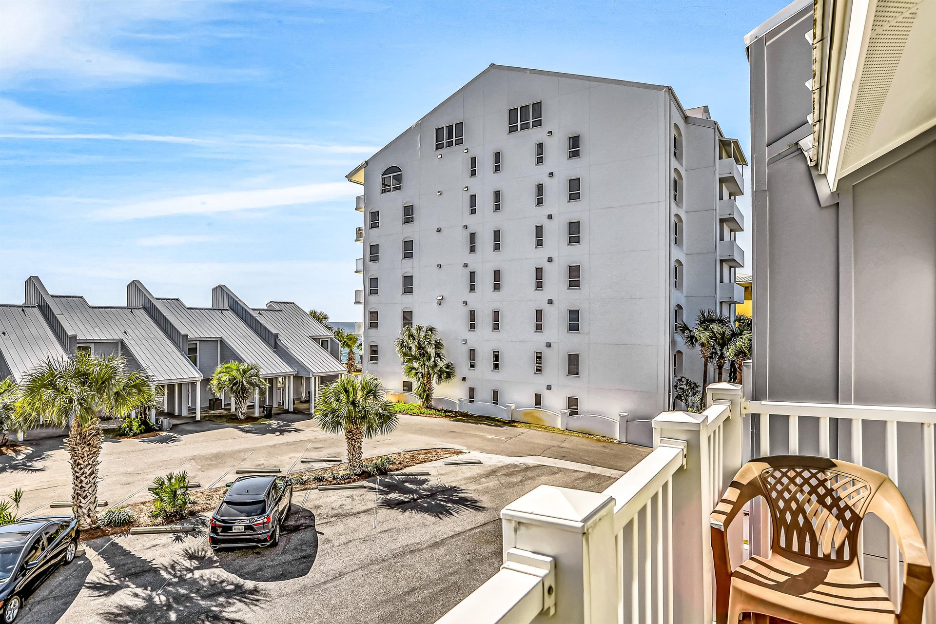 Sea Bluff Townhomes 10  Crazy Toes 24