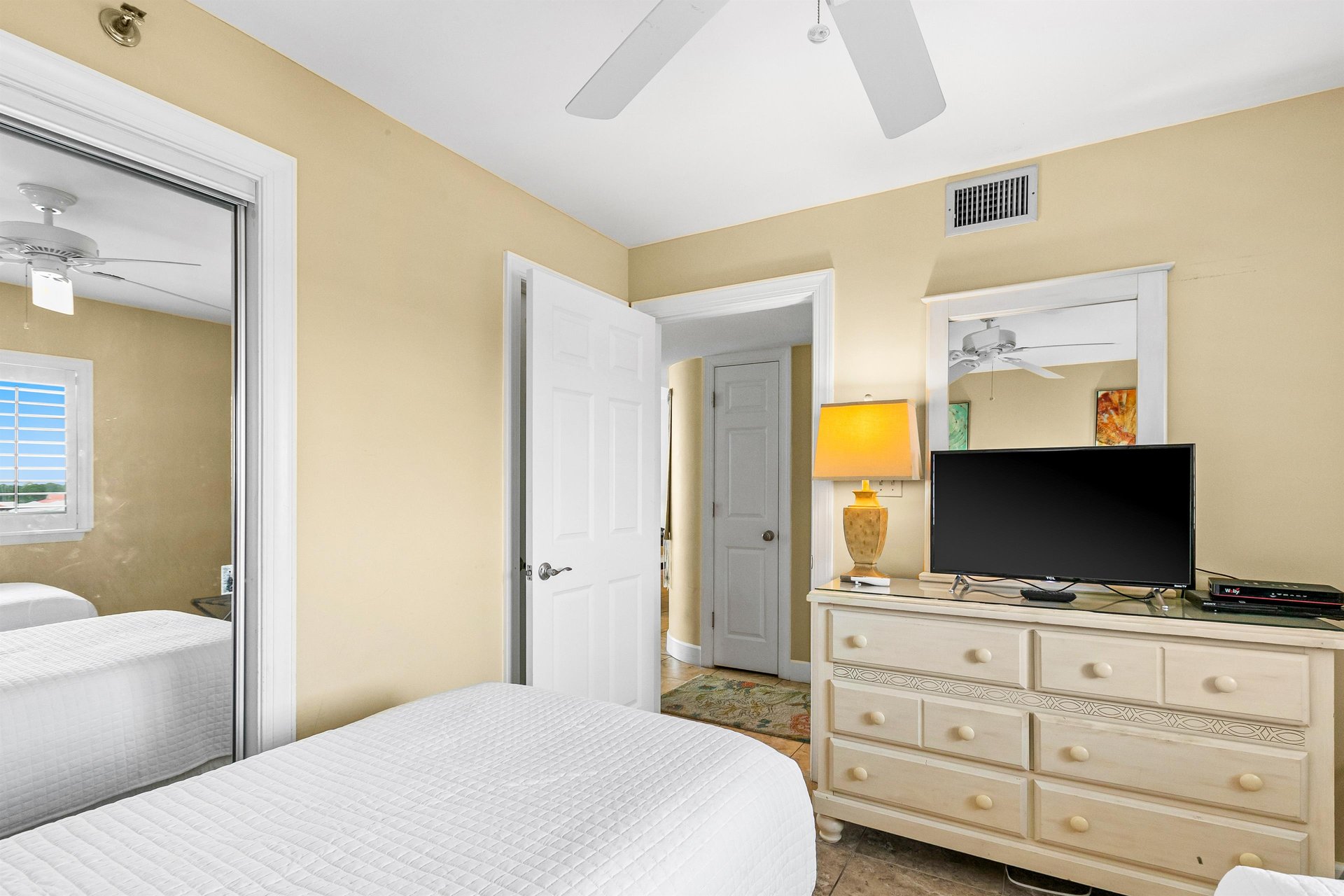 One Seagrove Place 0705 15