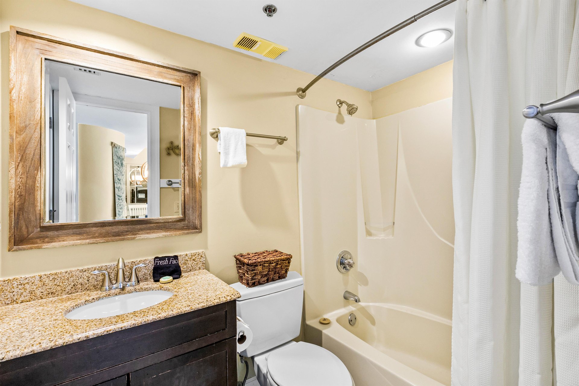 One Seagrove Place 0705 16