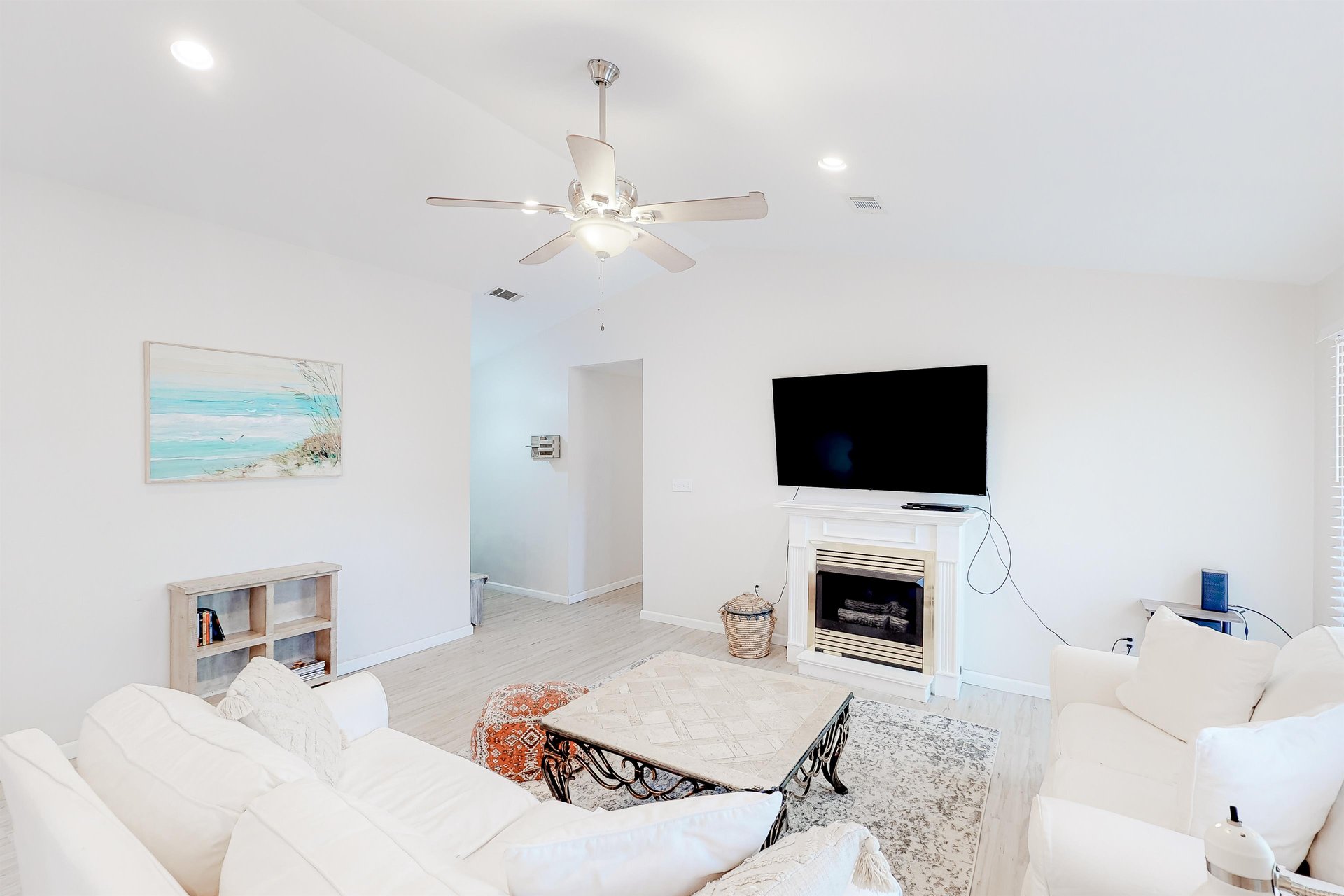 Cozy Bramble Getaway 3