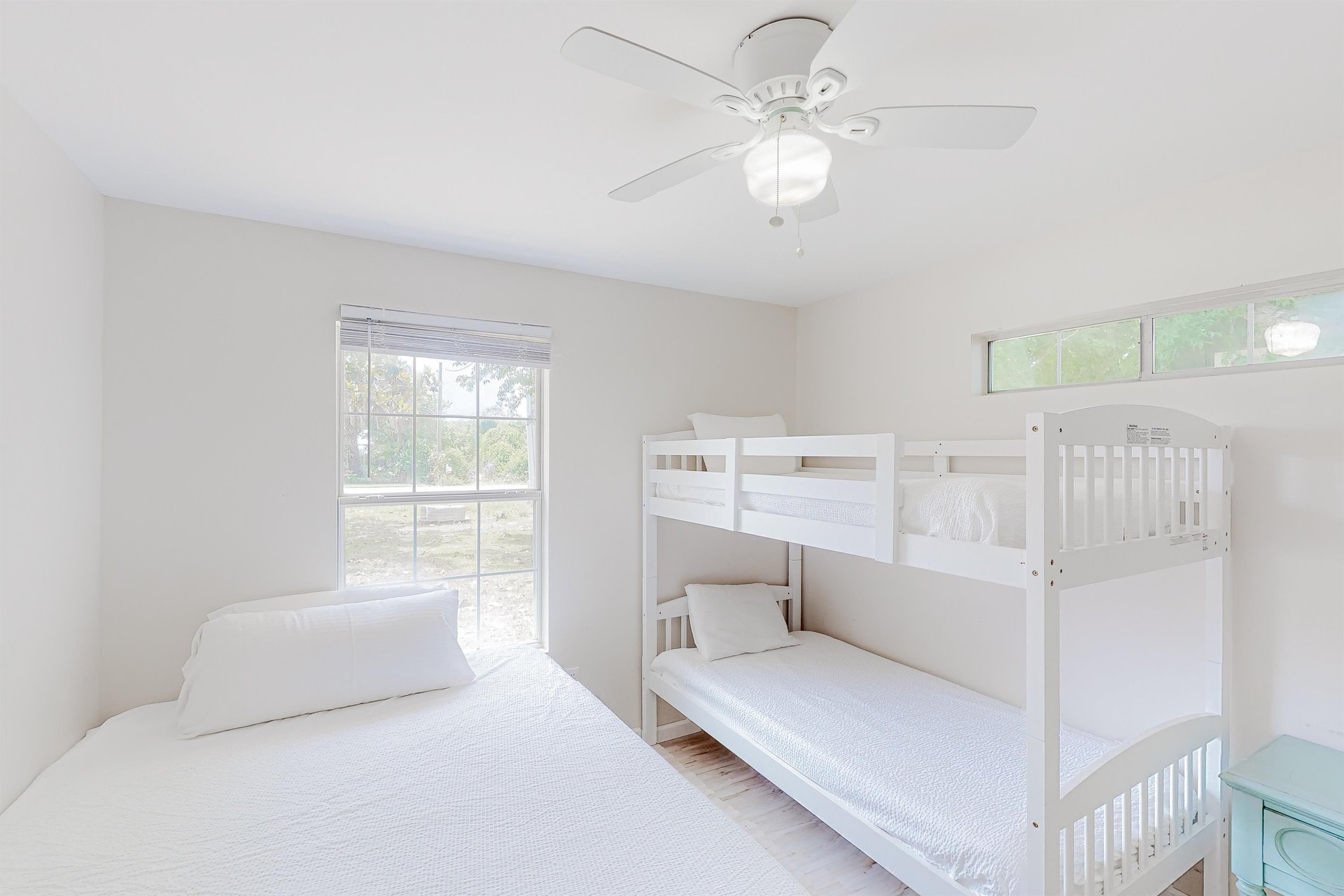 Cozy Bramble Getaway 14