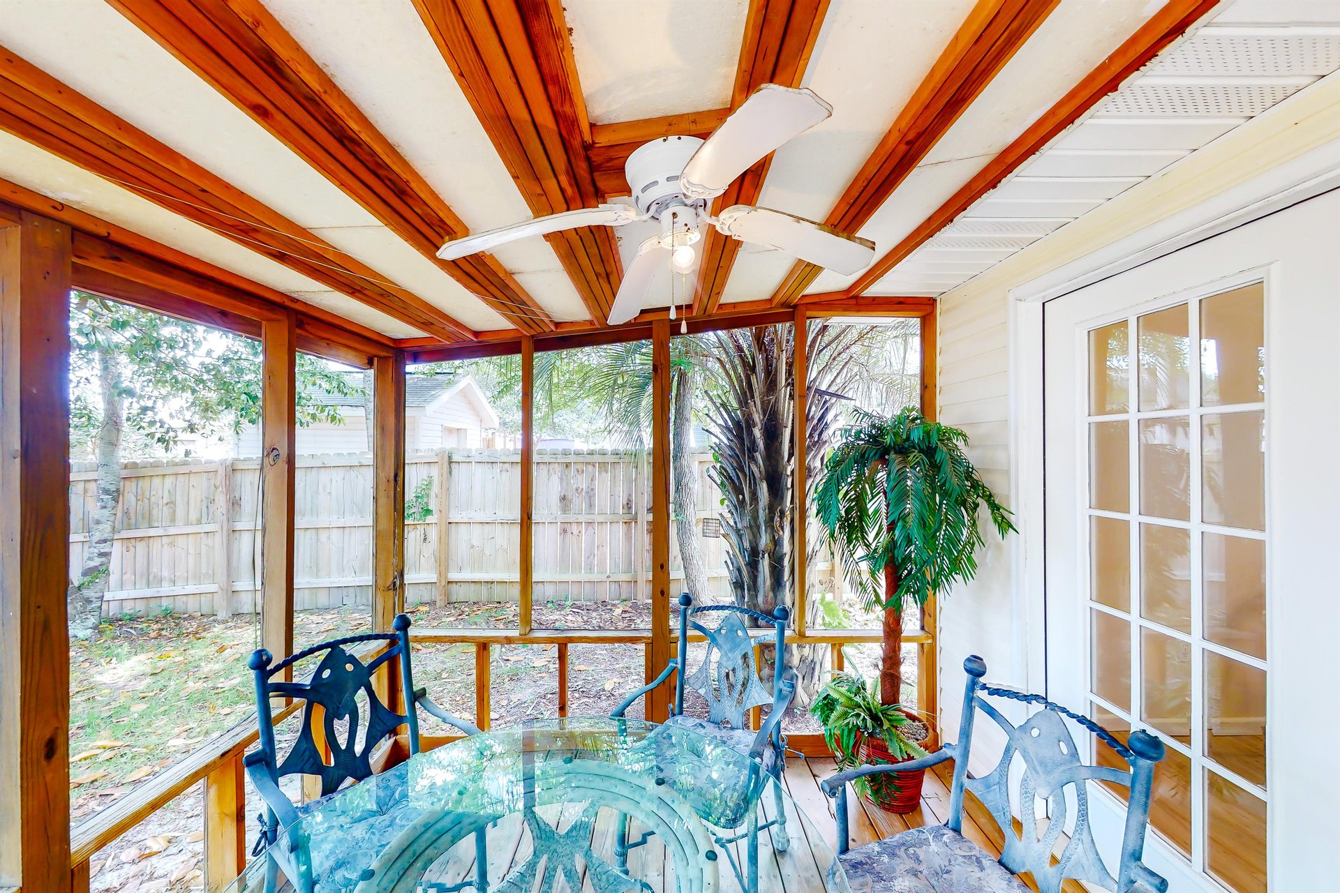 Cozy Bramble Getaway 19