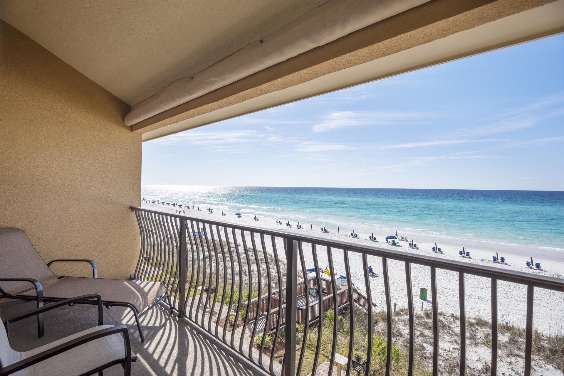 Coral Reef Club 34 19