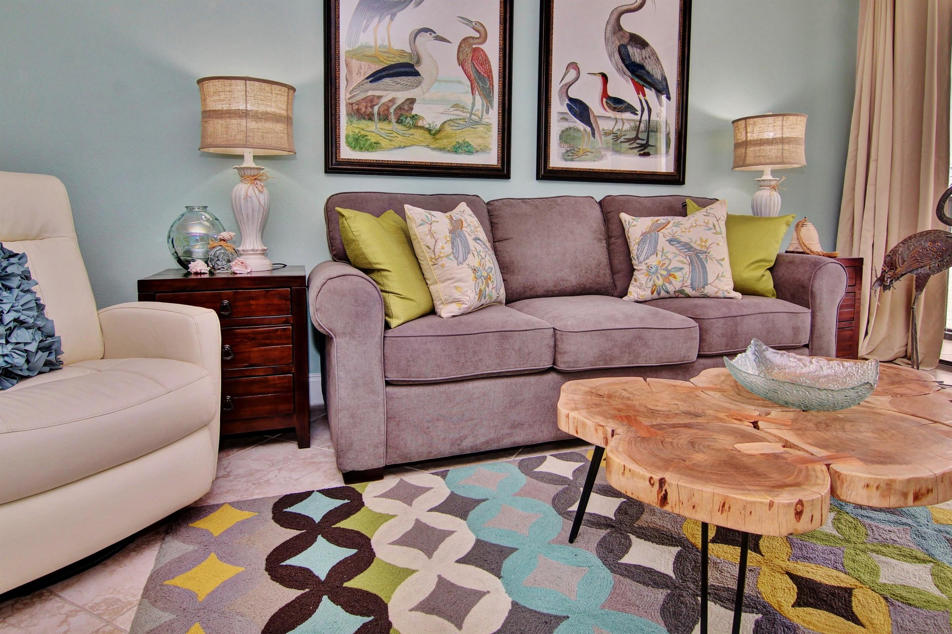 Lighthouse Towers 1003 5