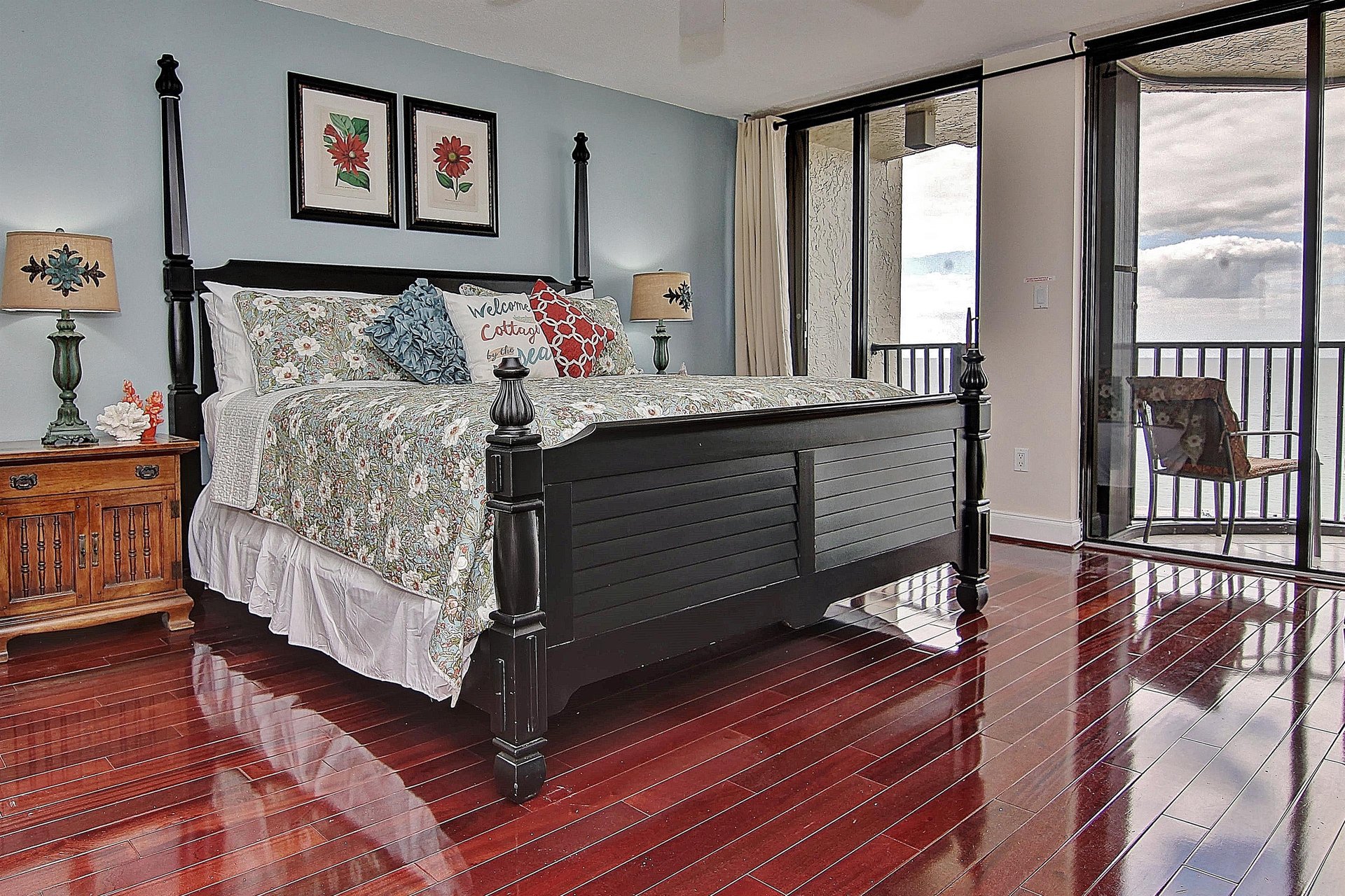 Lighthouse Towers 1003 15