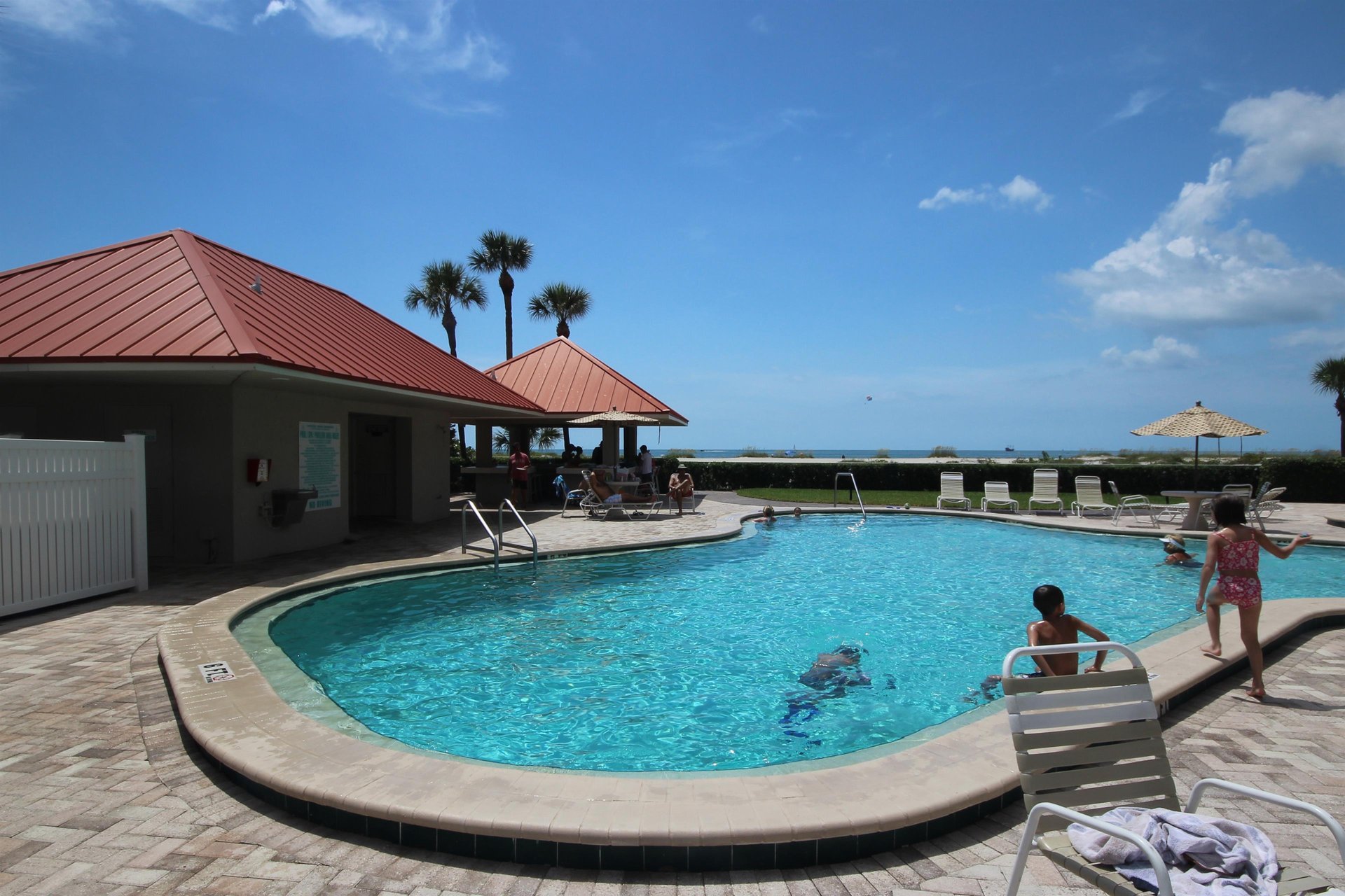 Lighthouse Towers 1003 40