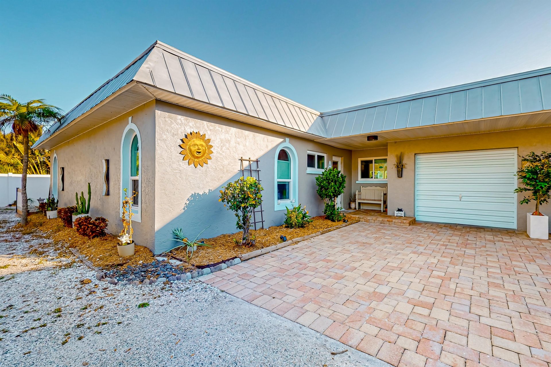 Manatee Retreat  A 38