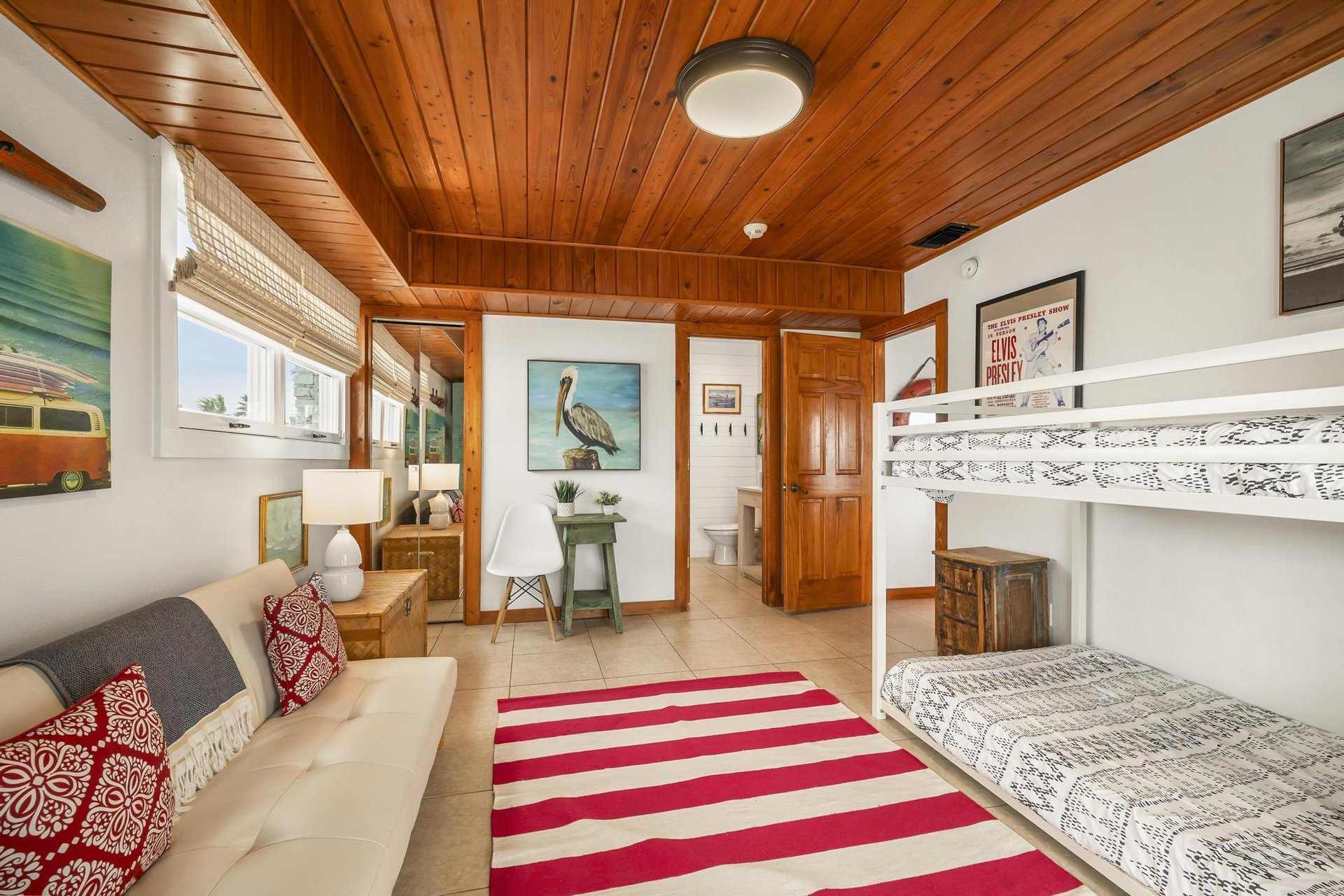 Ensenada Uno 1705  THE LAUGHING FISH 14