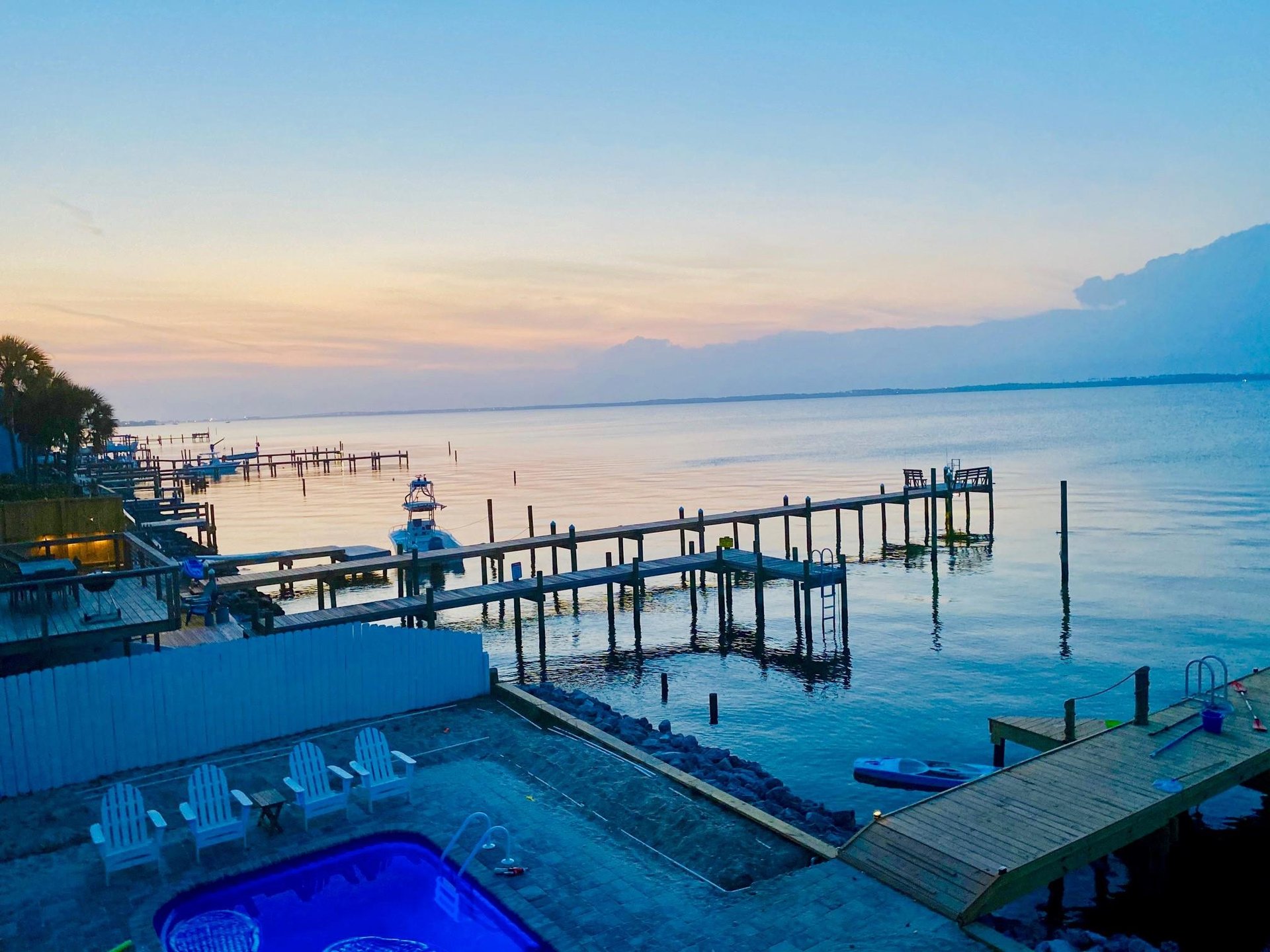 Ensenada Uno 1705  THE LAUGHING FISH 25