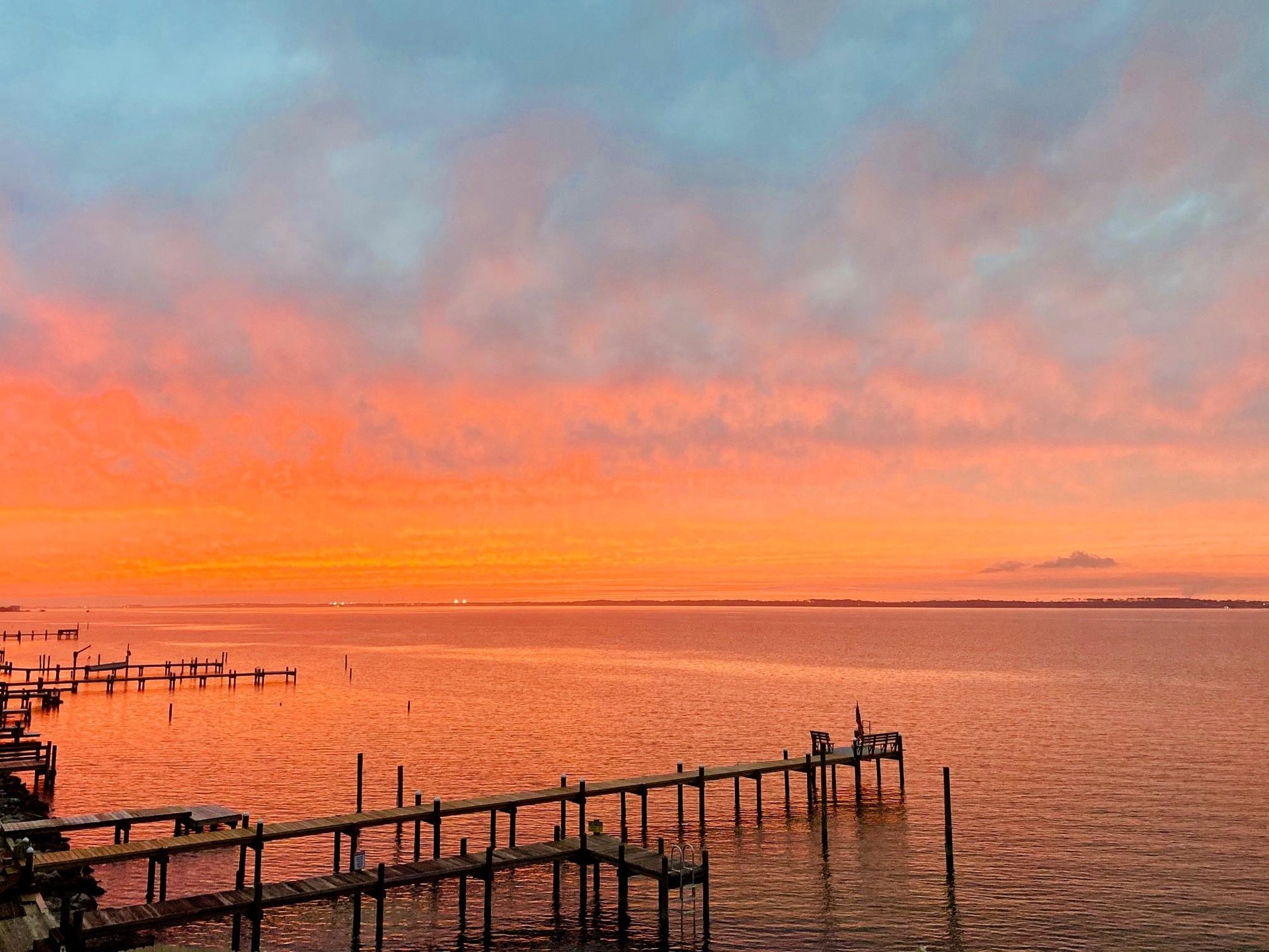 Ensenada Uno 1705  THE LAUGHING FISH 32