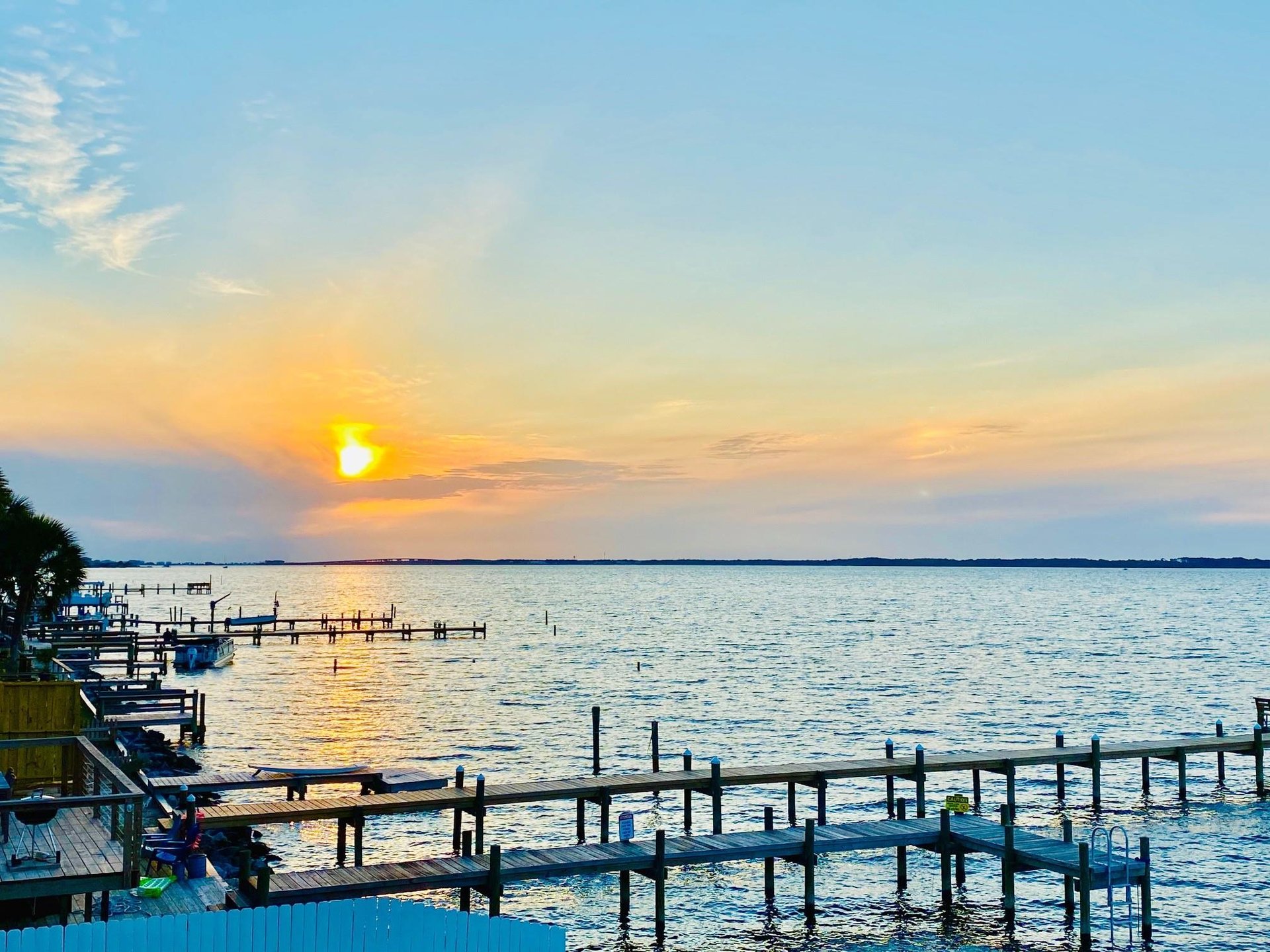 Ensenada Uno 1705  THE LAUGHING FISH 35