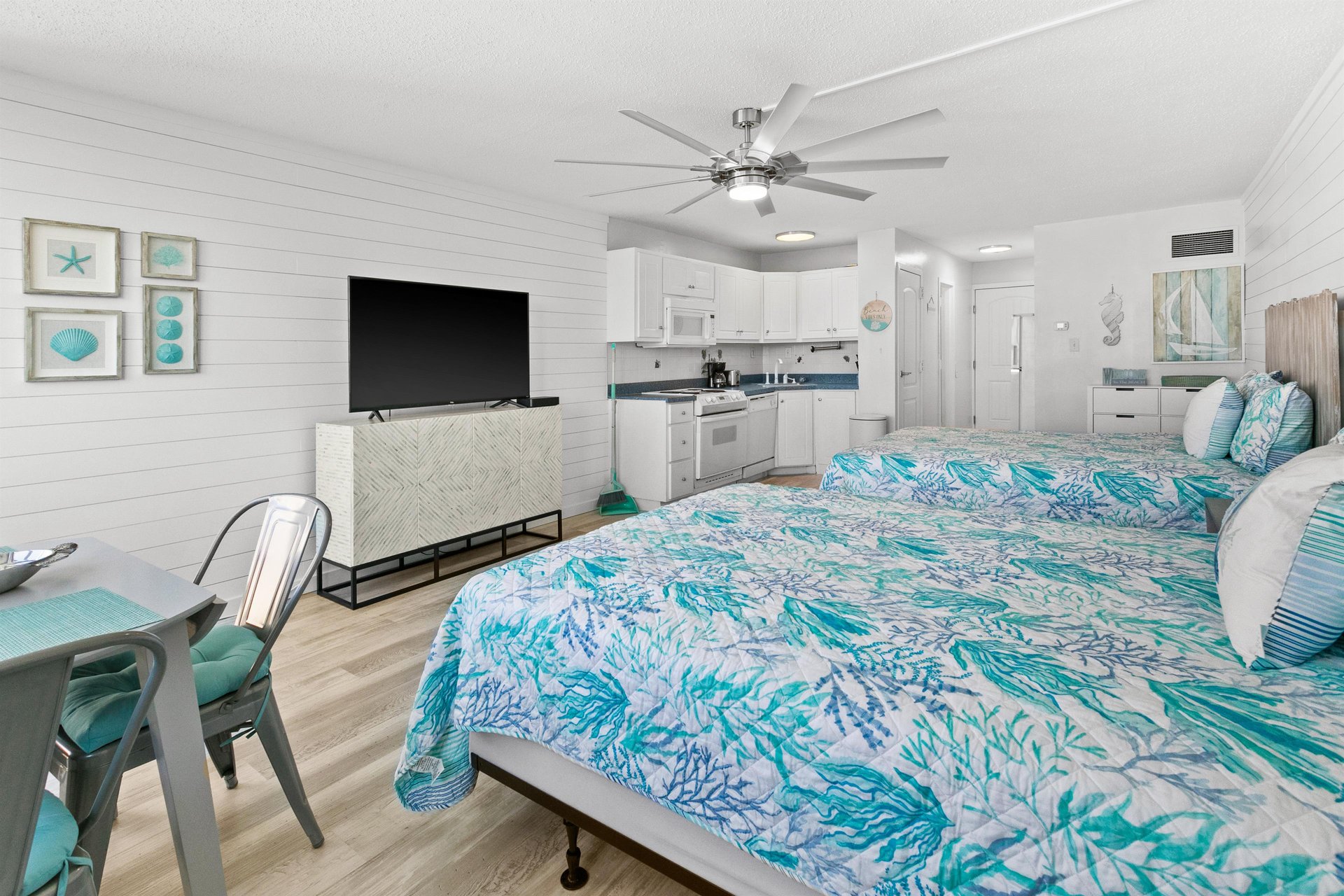 Top of the Gulf 809 4