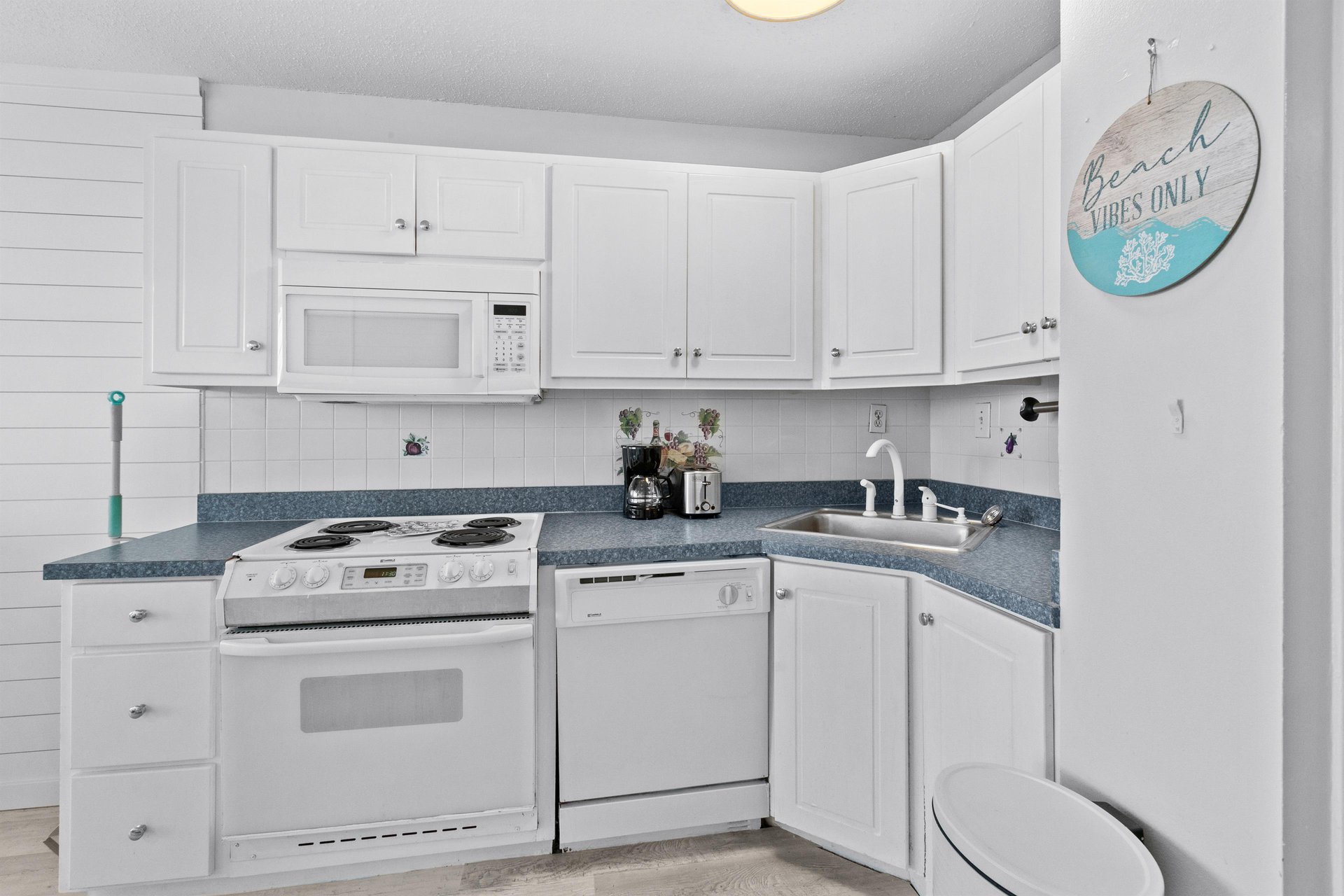 Top of the Gulf 809 6