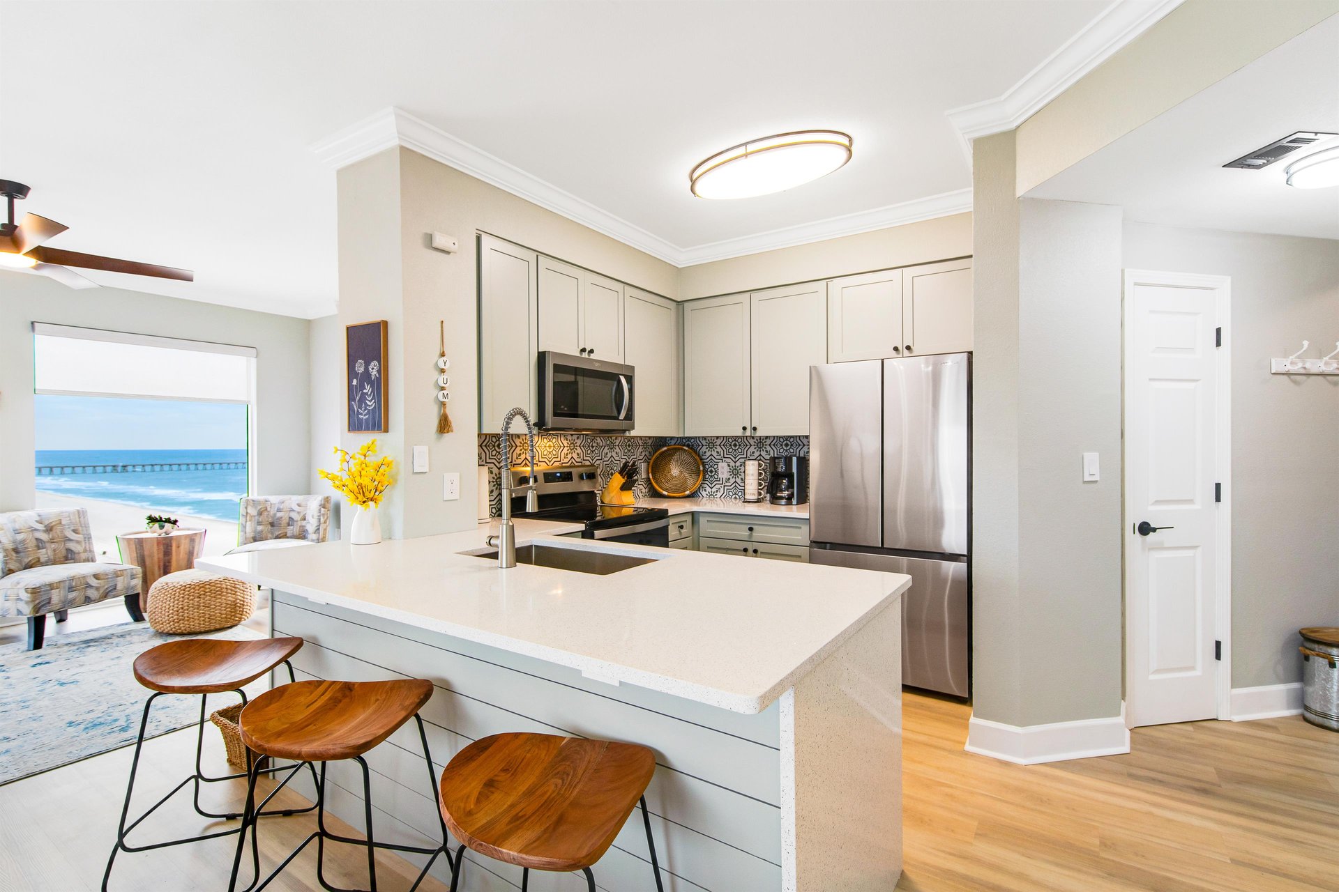 Tidewater Beach Resort 818 8