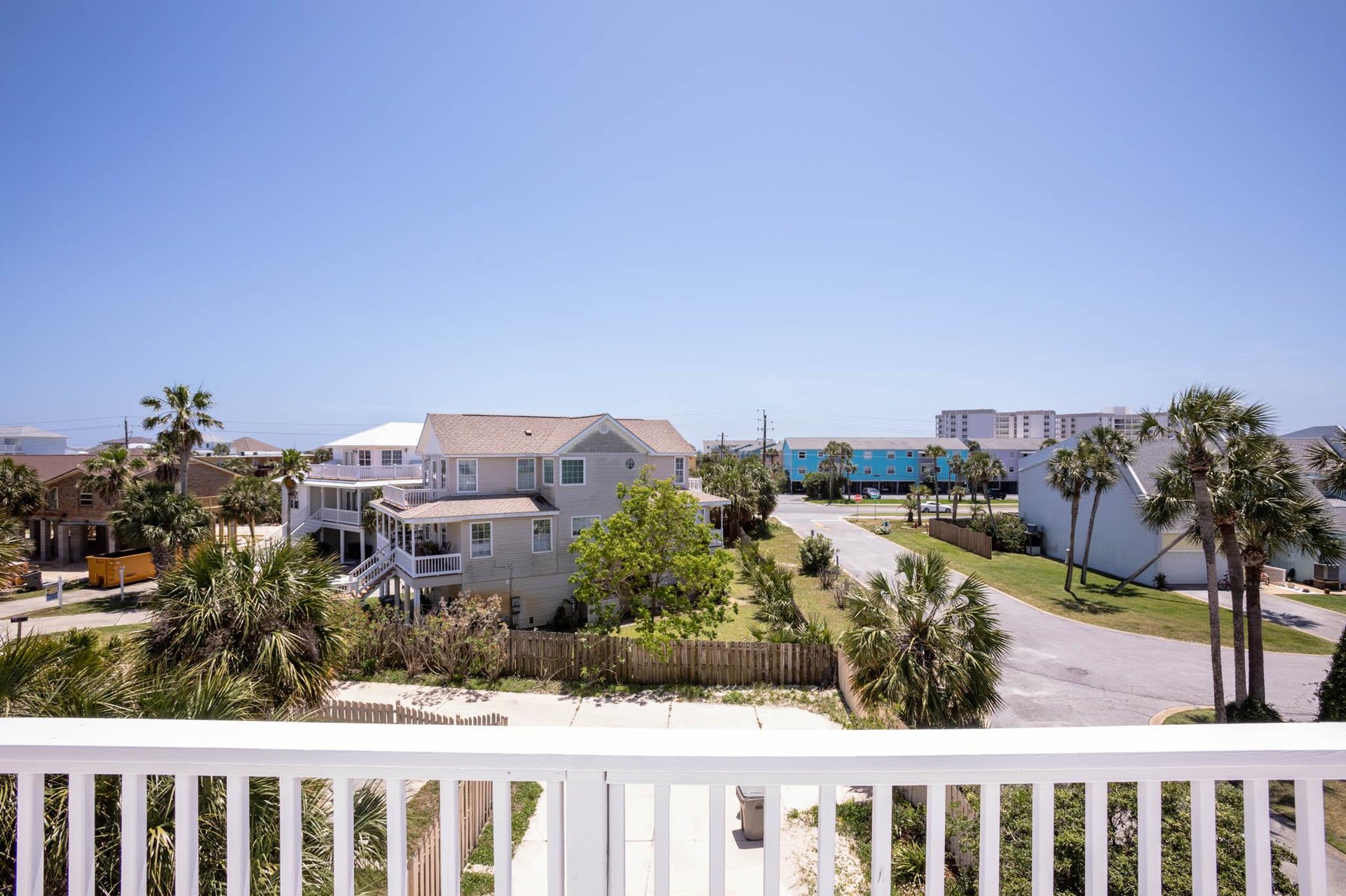 Ensenada Uno 1705  THE LAUGHING FISH 56