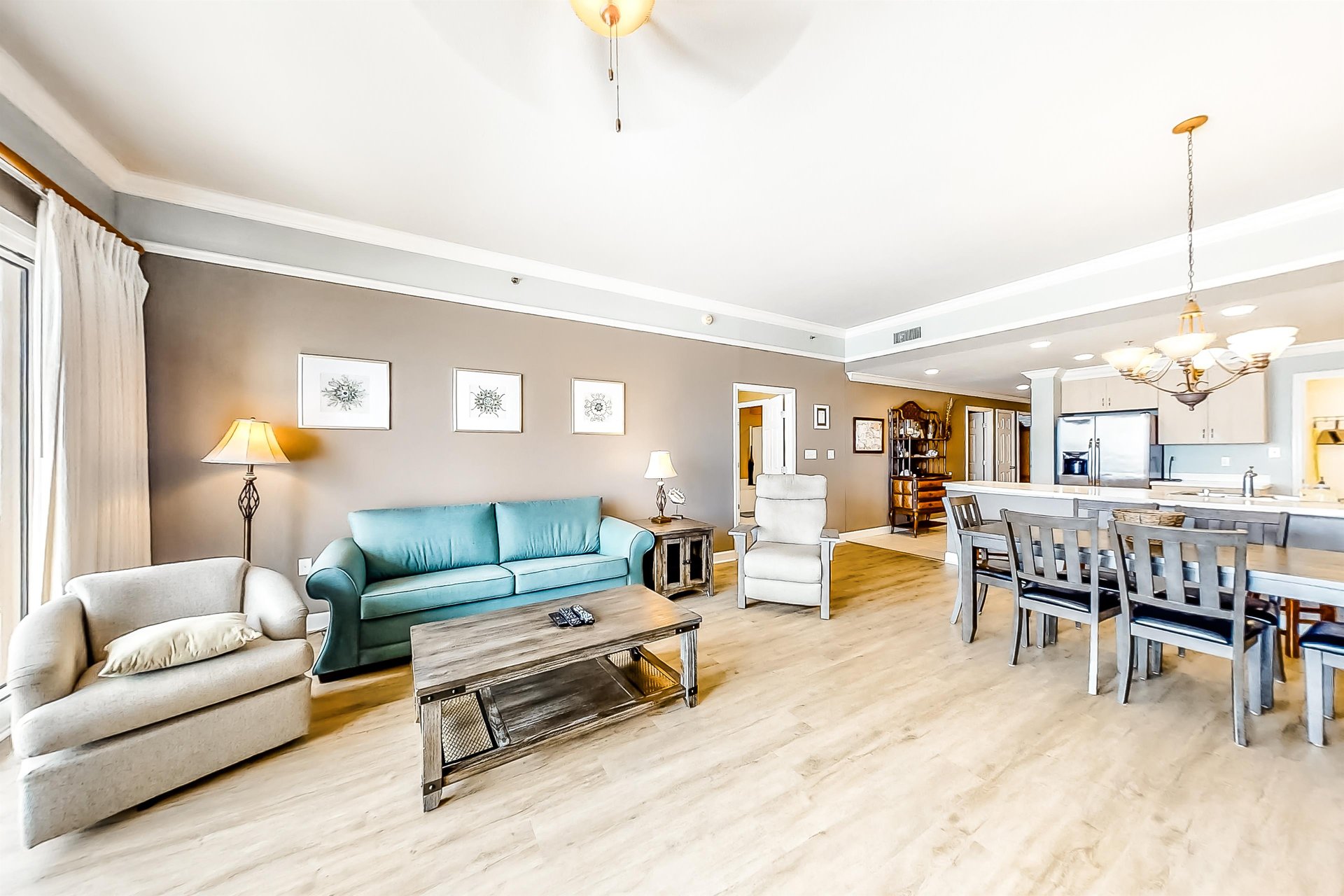 Sterling Beach 706 7