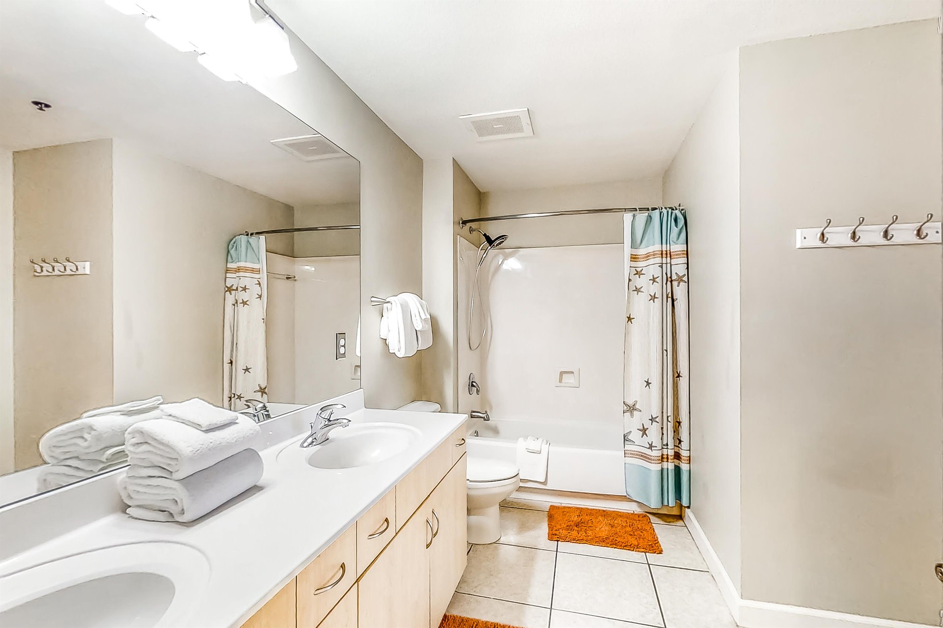 Sterling Beach 706 16