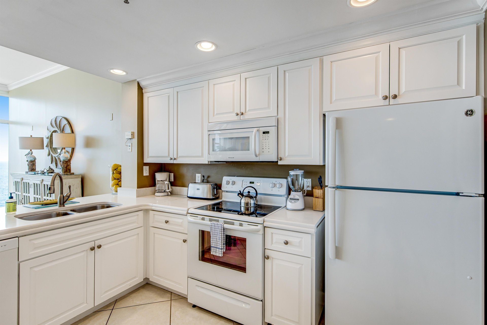 Sterling Beach 1601 10