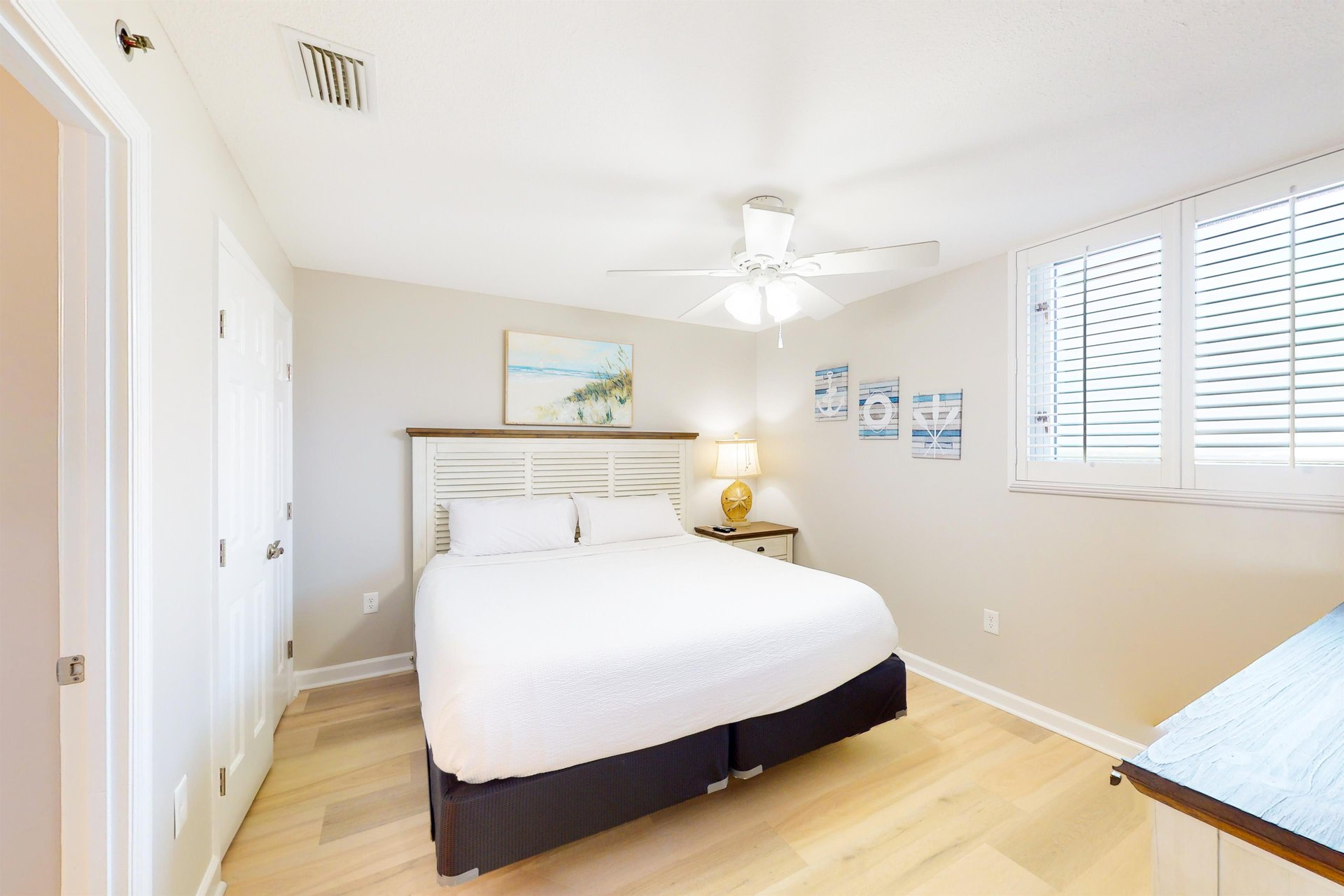 Sterling Beach 1206 28