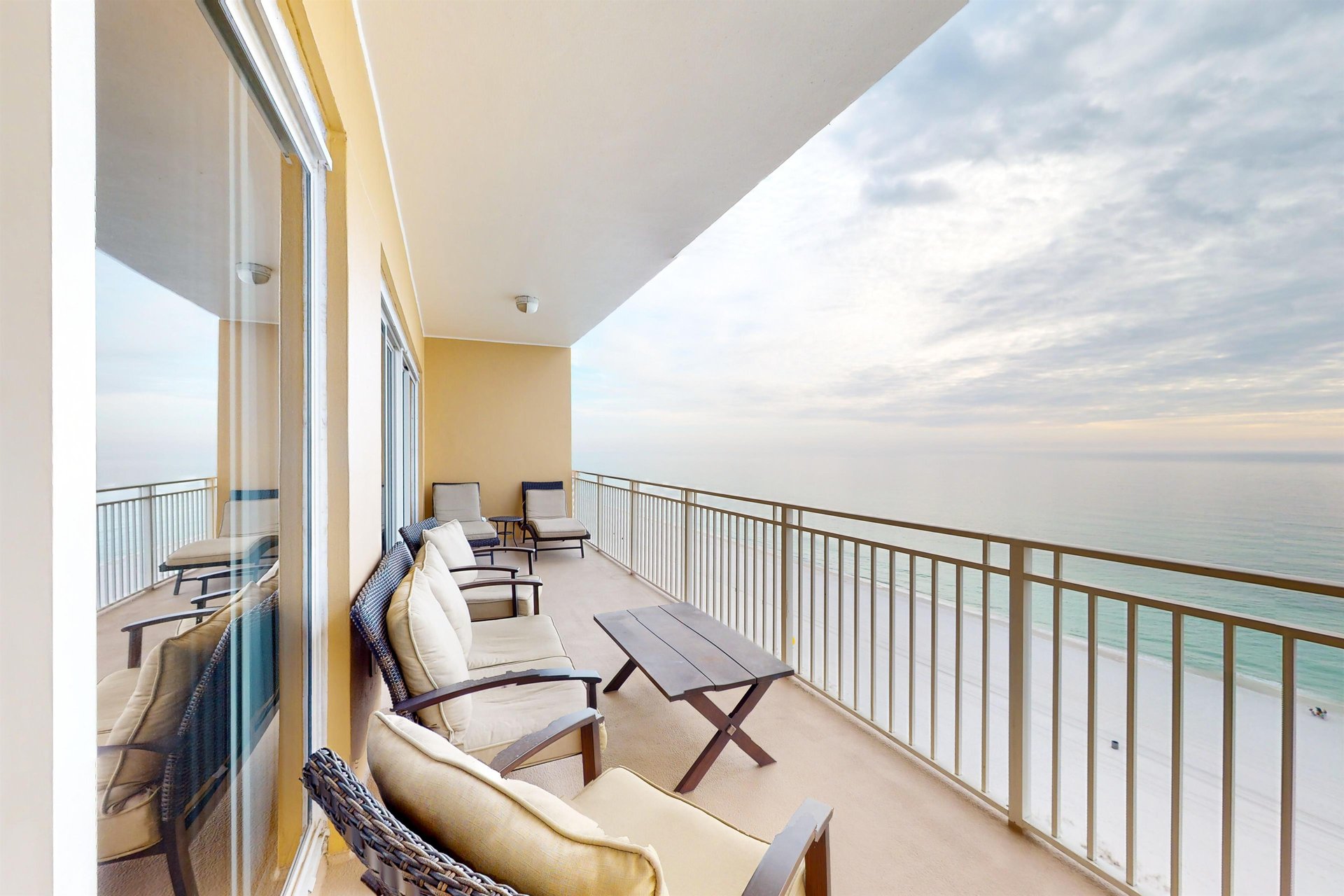 Sterling Beach 1206 30